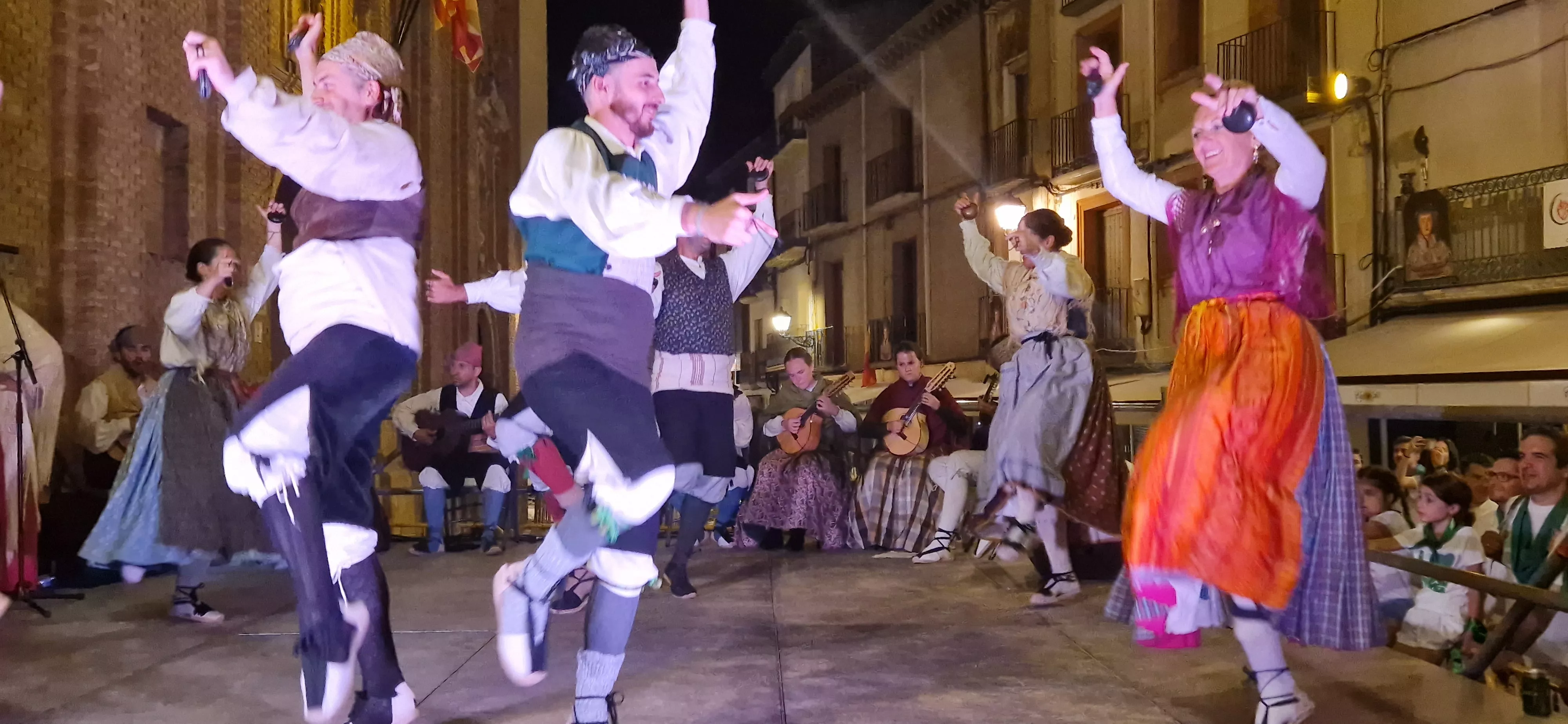 Ronda al Santo. Agrupación Folklórica Santa Cecilia. Foto Myriam Martínez