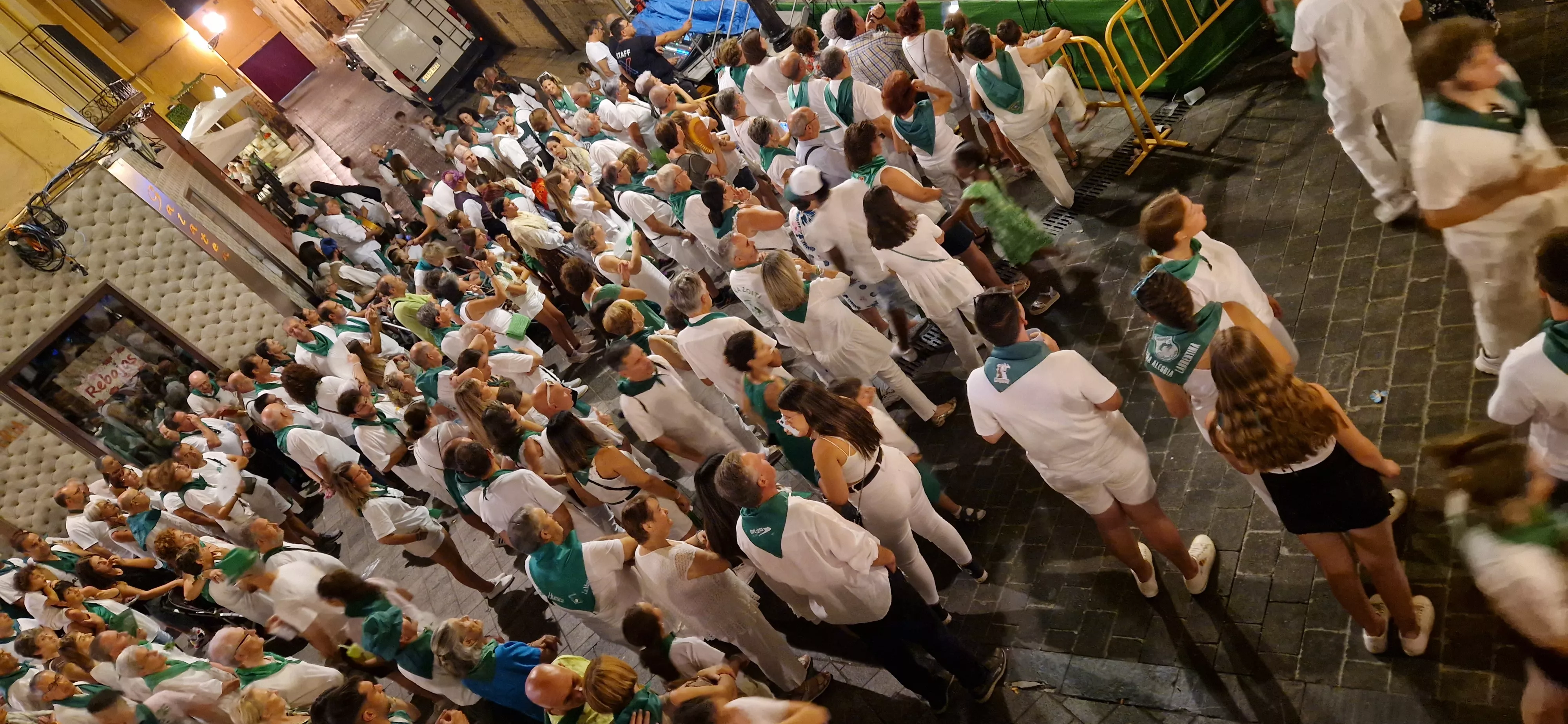 Ronda al Santo. Agrupación Folklórica Santa Cecilia. Foto Myriam Martínez