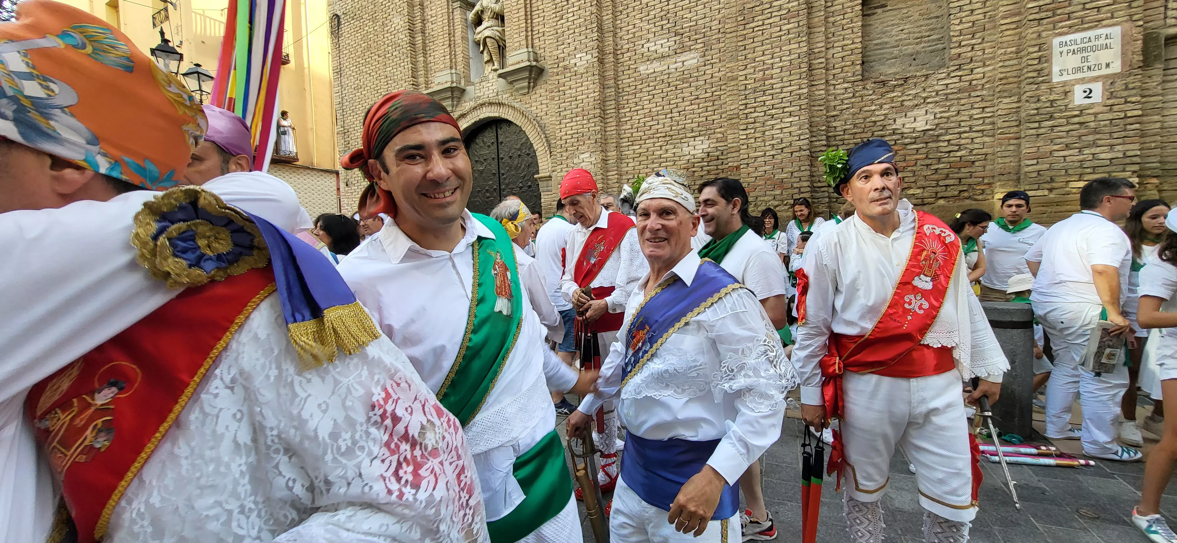 Primer baile de los Danzantes ante la basílica de San Lorenzo en 2023. Foto: Mercedes Manterola