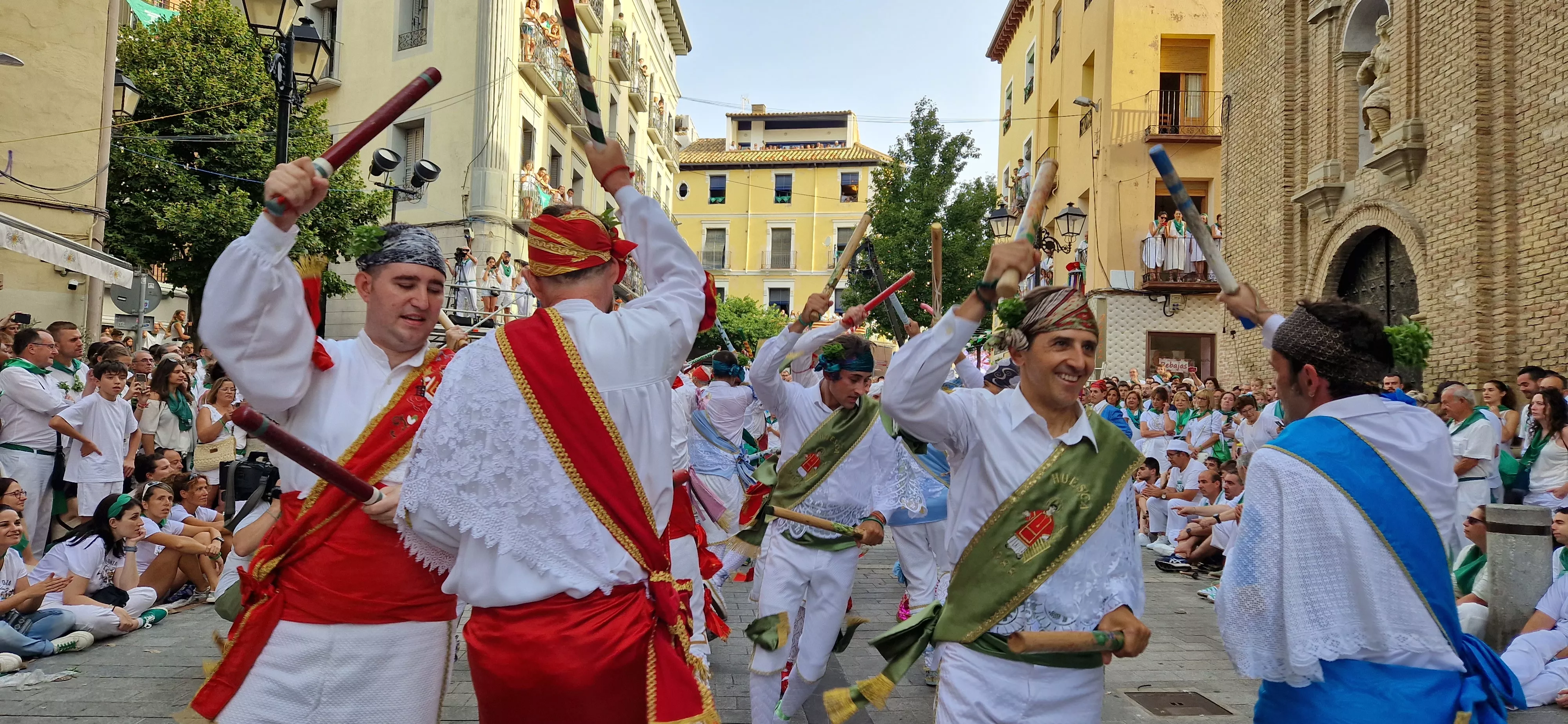 Primer baile de los Danzantes ante la basílica de San Lorenzo en 2023. Foto: Myriam Martínez