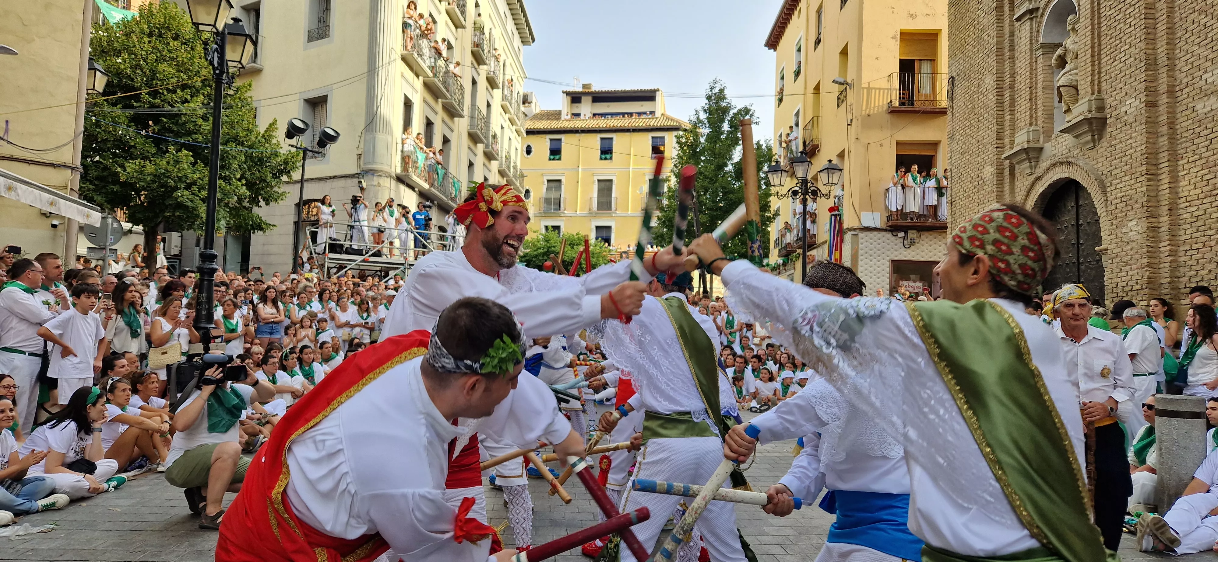 Primer baile de los Danzantes ante la basílica de San Lorenzo en 2023. Foto: Myriam Martínez