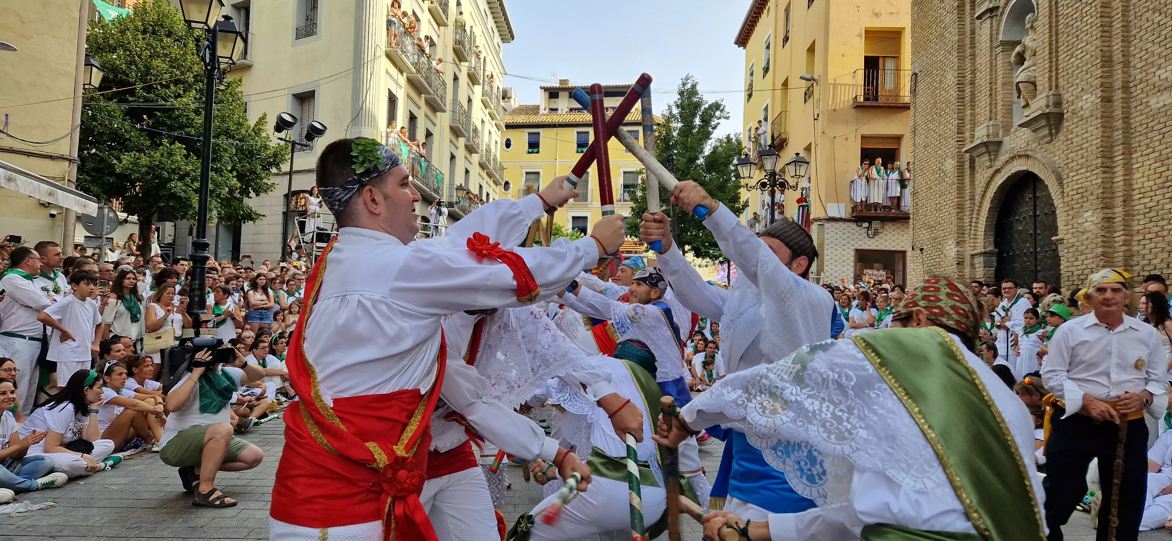 Primer baile de los Danzantes ante la basílica de San Lorenzo en 2023. Foto: Myriam Martínez