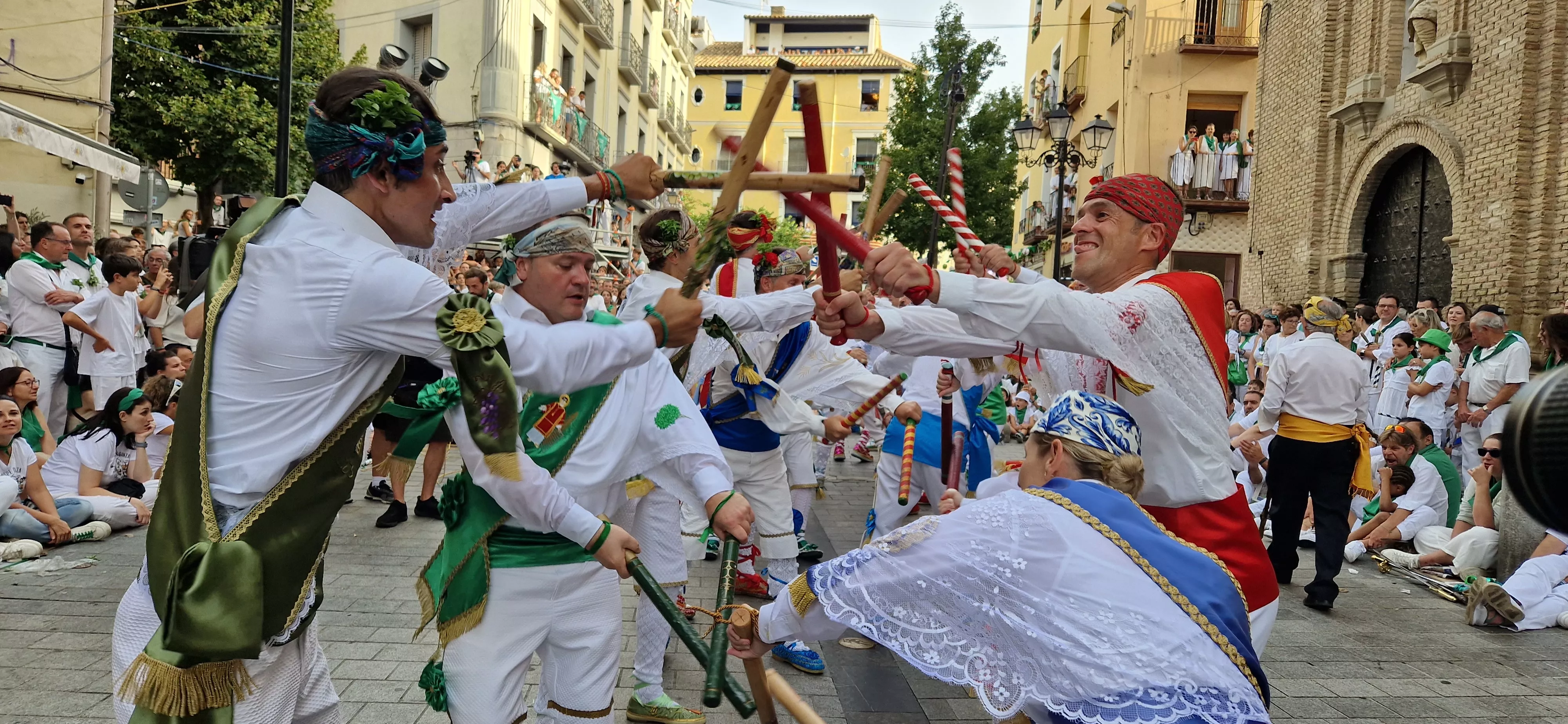 Primer baile de los Danzantes ante la basílica de San Lorenzo en 2023. Foto: Myriam Martínez