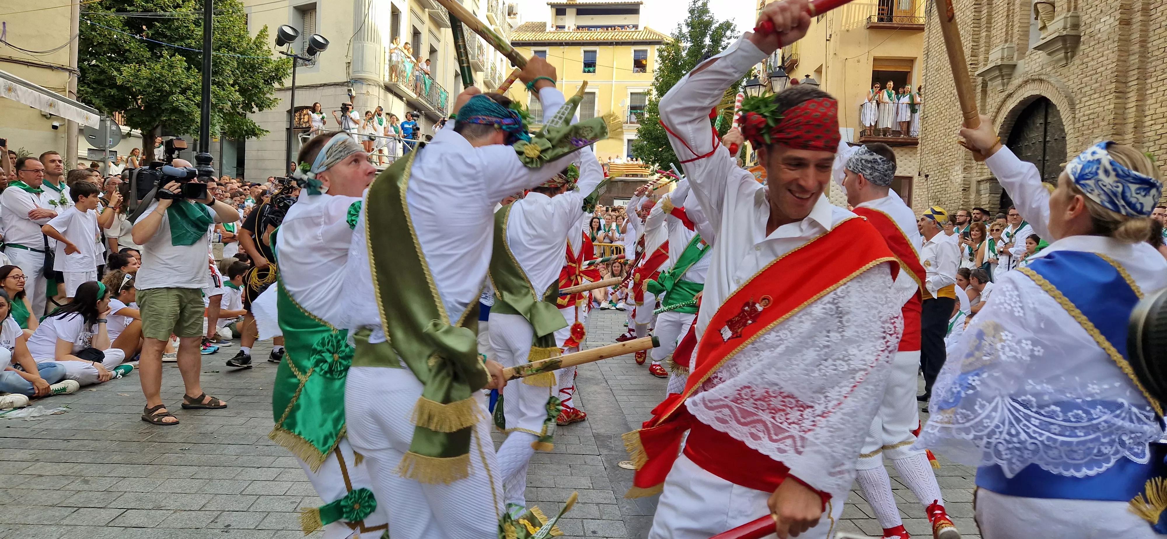 Primer baile de los Danzantes ante la basílica de San Lorenzo en 2023. Foto: Myriam Martínez