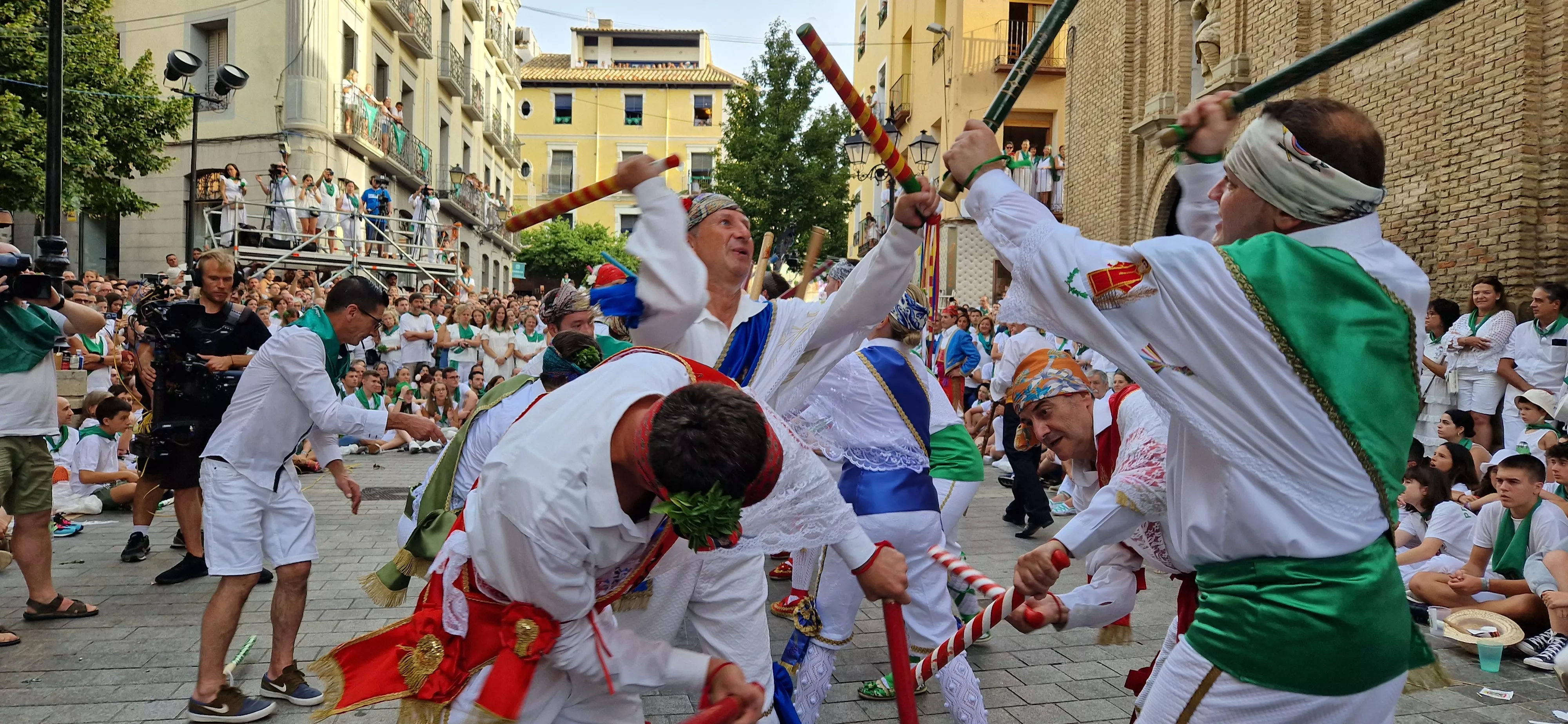Primer baile de los Danzantes ante la basílica de San Lorenzo en 2023. Foto: Myriam Martínez