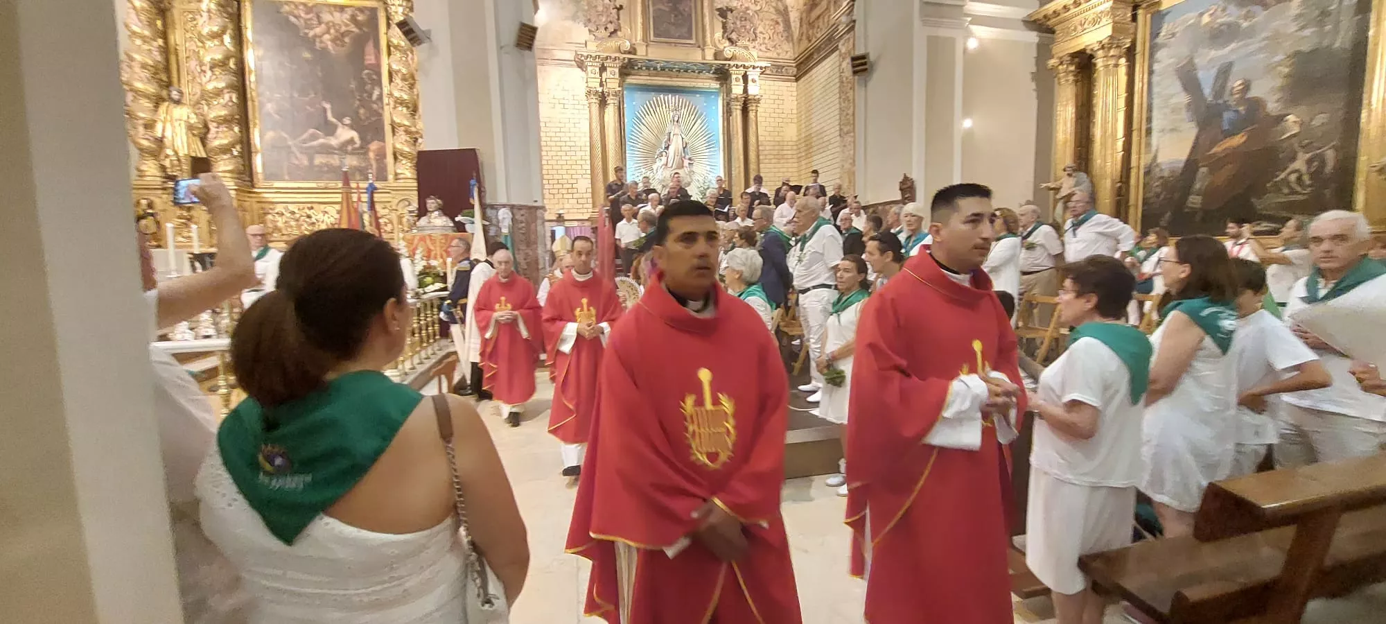 Misa de Pontifical por San Lorenzo en la Basílica de Huesca