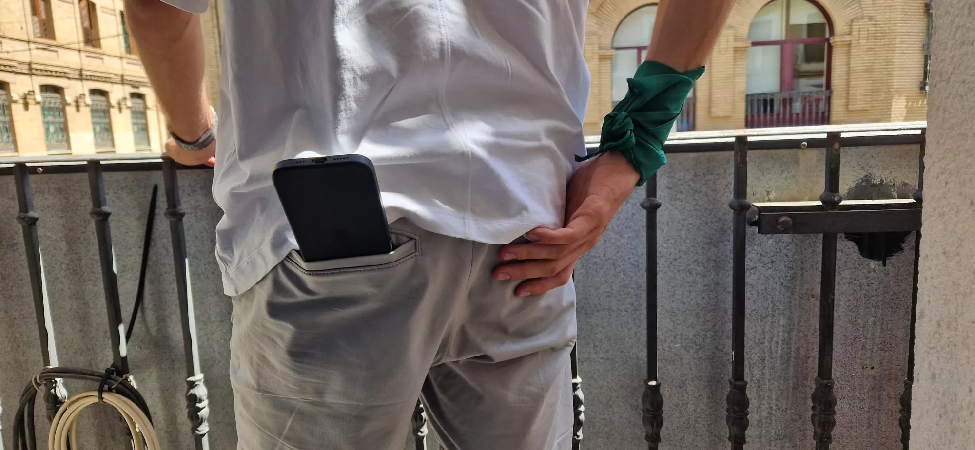 Los cacos se están cebando con los móviles. Foto Myriam Martínez