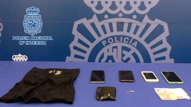 Móviles recuperados por la Policía. Móviles recuperados por la Policía.