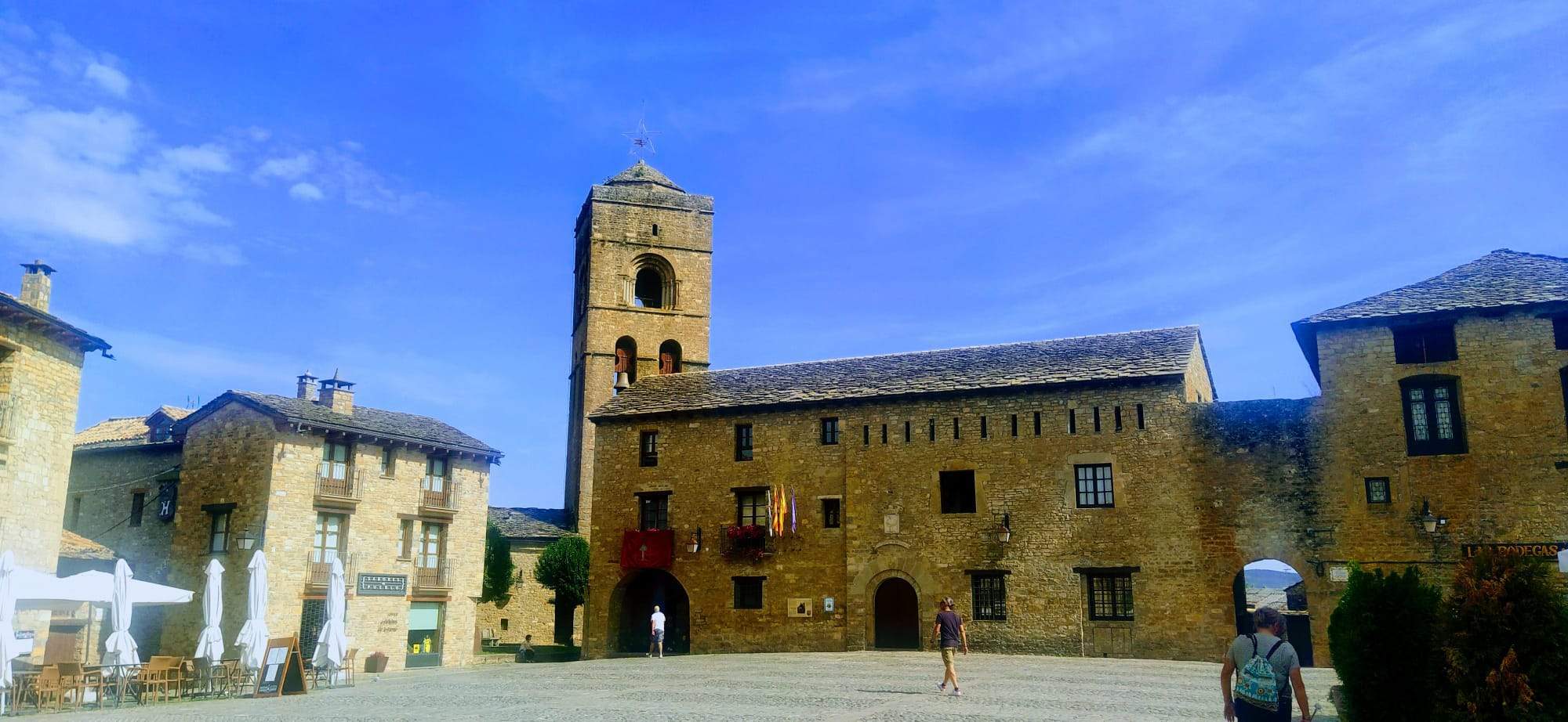 Plaza de Aínsa. Joaquín Santafé