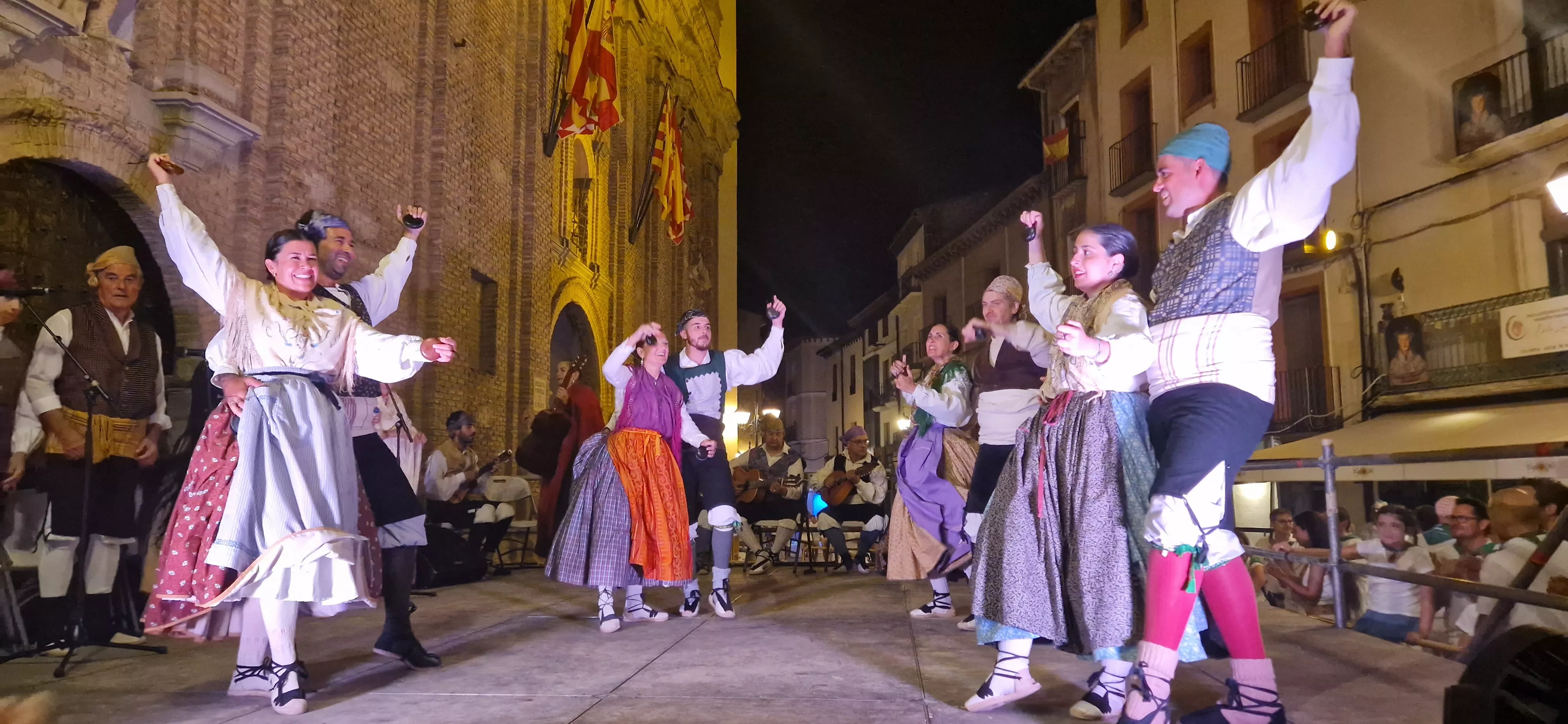 Ronda al Santo. Agrupación Folklórica Santa Cecilia. Foto Myriam Martínez