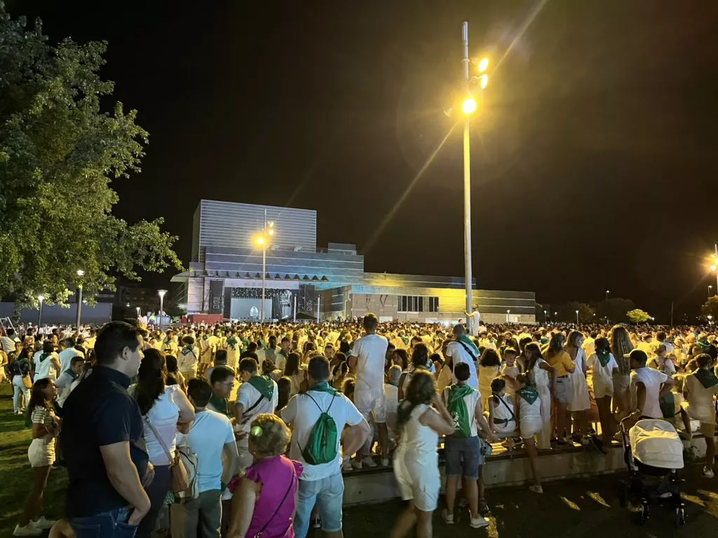 Así estaba el espacio del concierto de Lola Índigo. Foto Huesca Esradio
