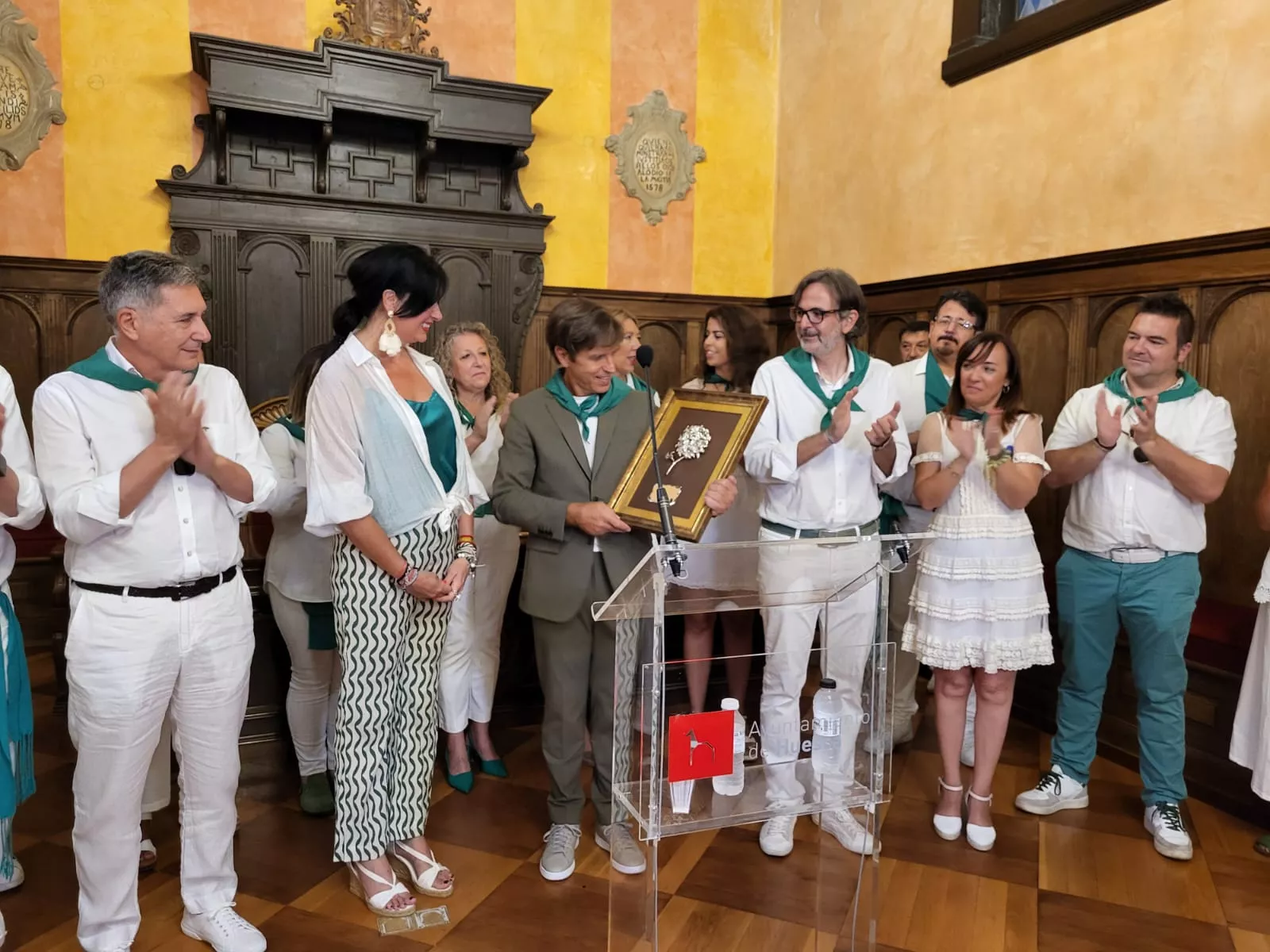 Recepción a El Cordobés en el Ayuntamiento de Huesca. Foto: A. Mora