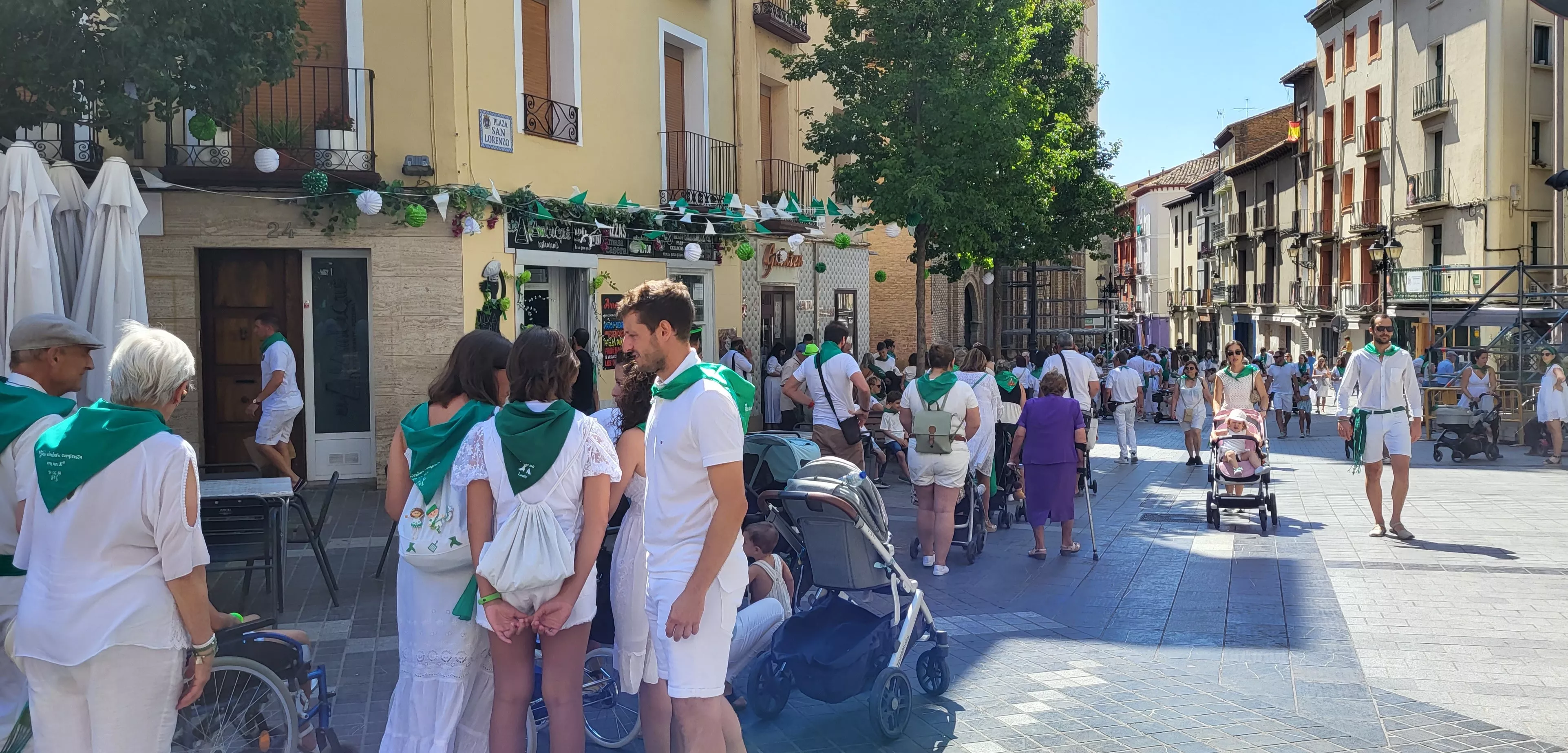Presentación de niños y niñas a San Lorenzo. Foto: Mercedes Manterola