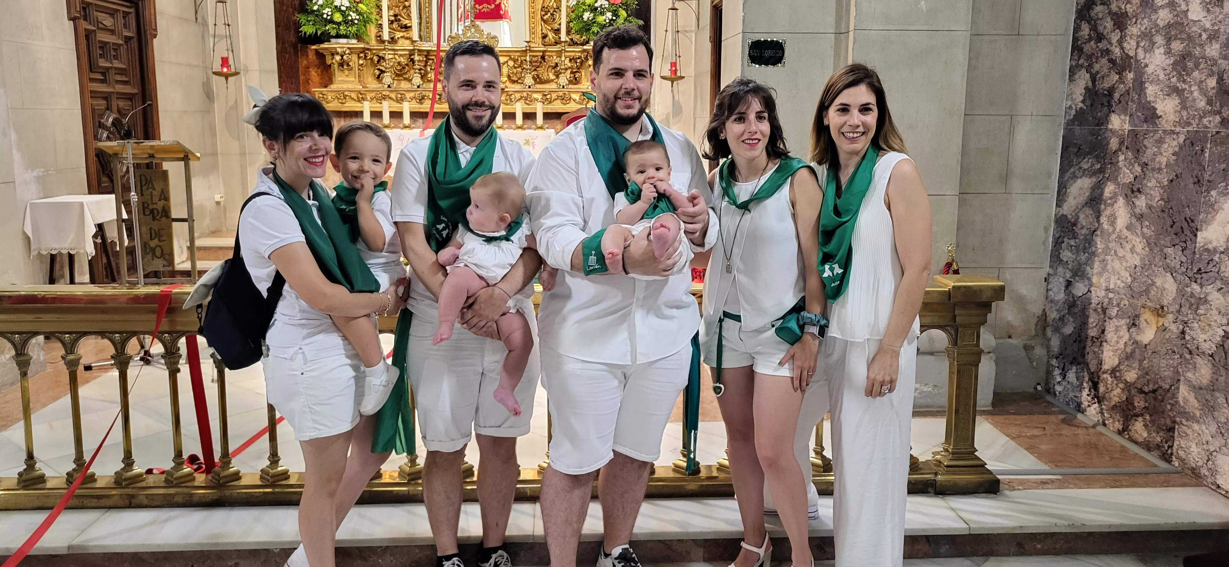 Presentación de niños y niñas a San Lorenzo. Foto: Mercedes Manterola