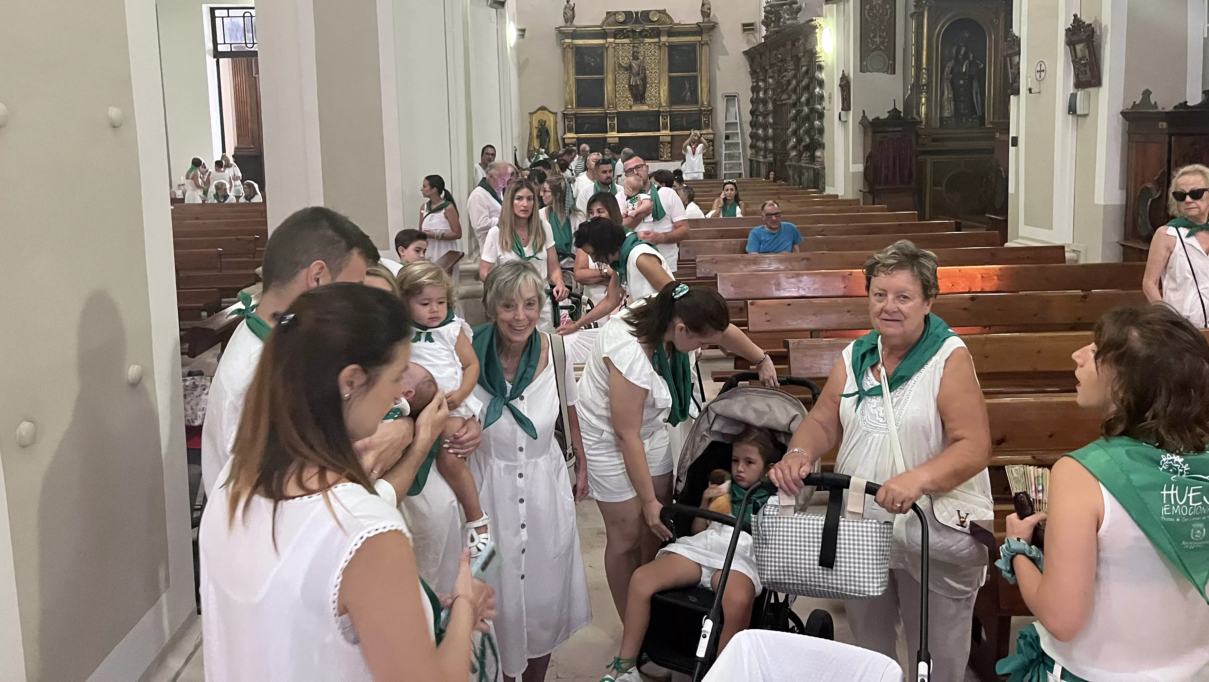 Presentación de niños y niñas a San Lorenzo. Foto: Mercedes Manterola