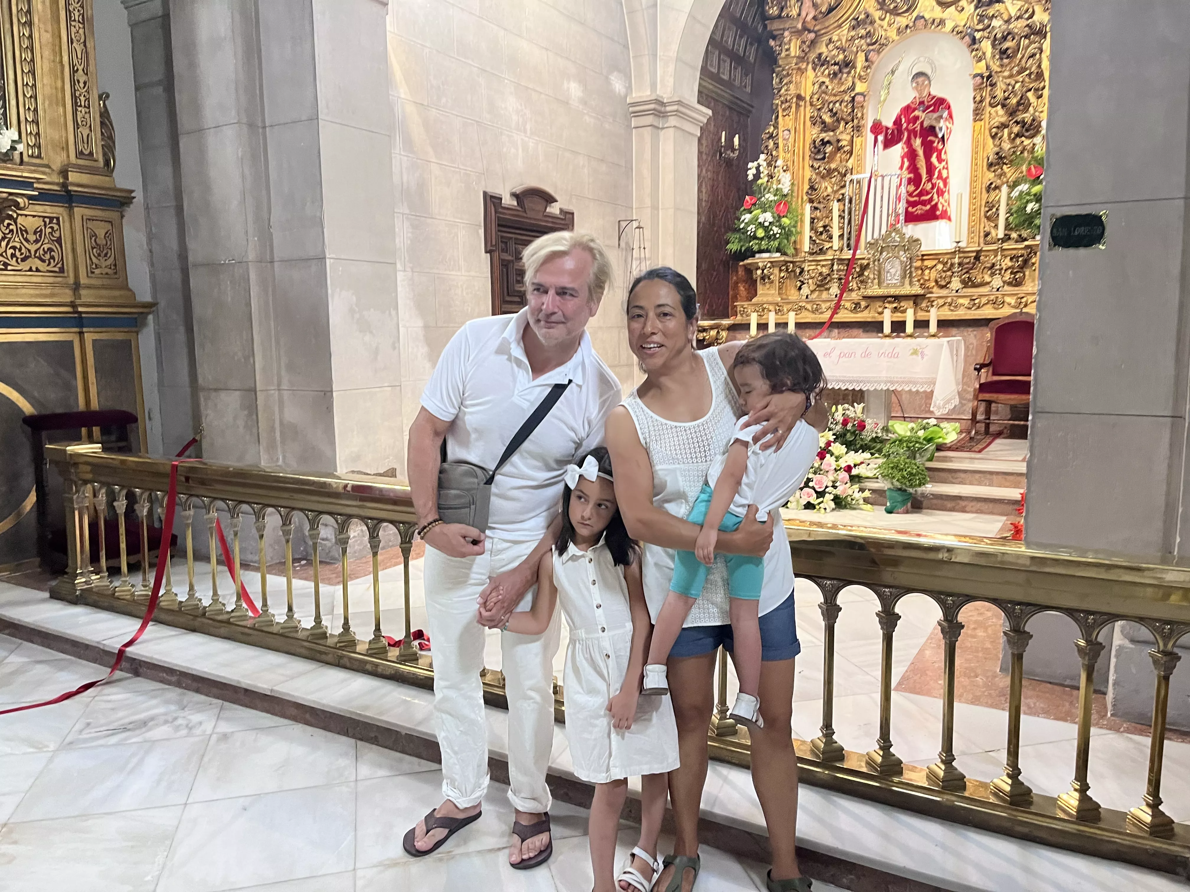 Presentación de niños y niñas a San Lorenzo. Foto: Mercedes Manterola