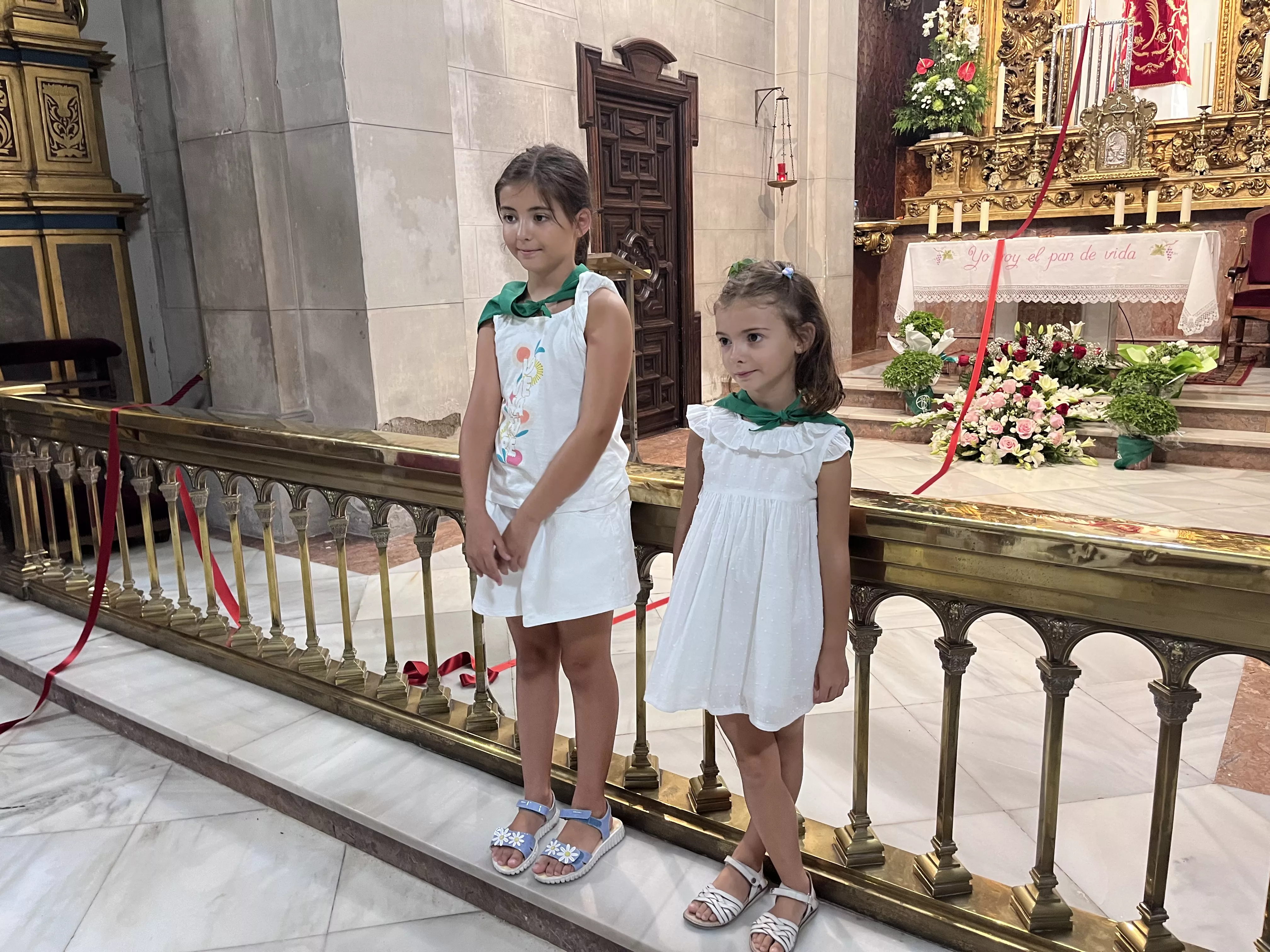 Presentación de niños y niñas a San Lorenzo. Foto: Mercedes Manterola