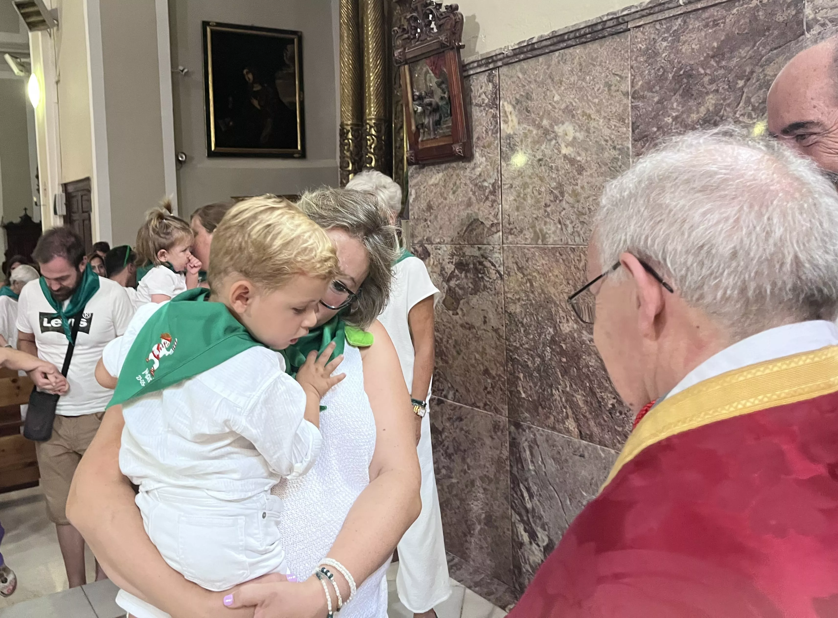 Presentación de niños y niñas a San Lorenzo. Foto: Mercedes Manterola