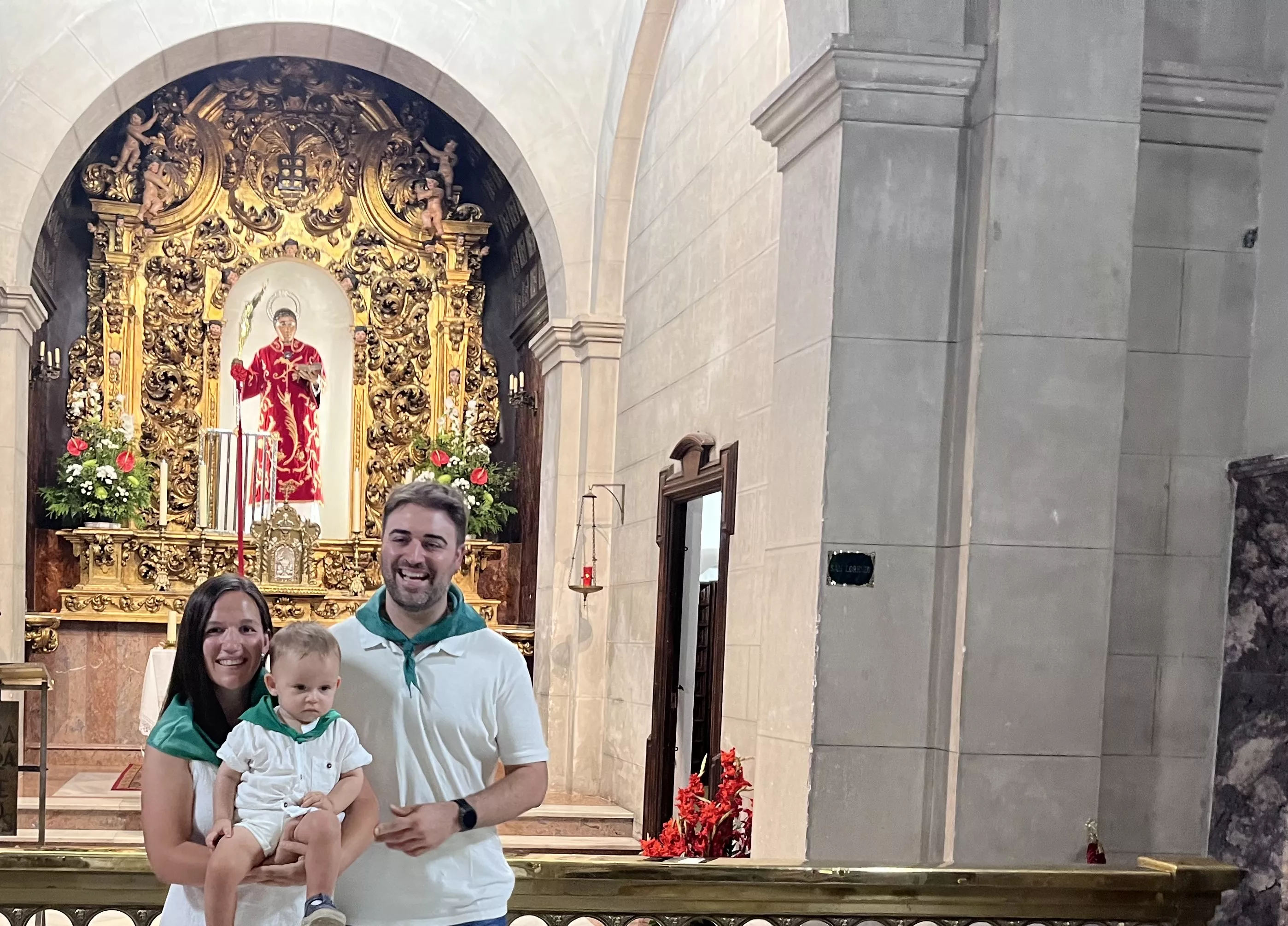 Presentación de niños y niñas a San Lorenzo. Foto: Mercedes Manterola
