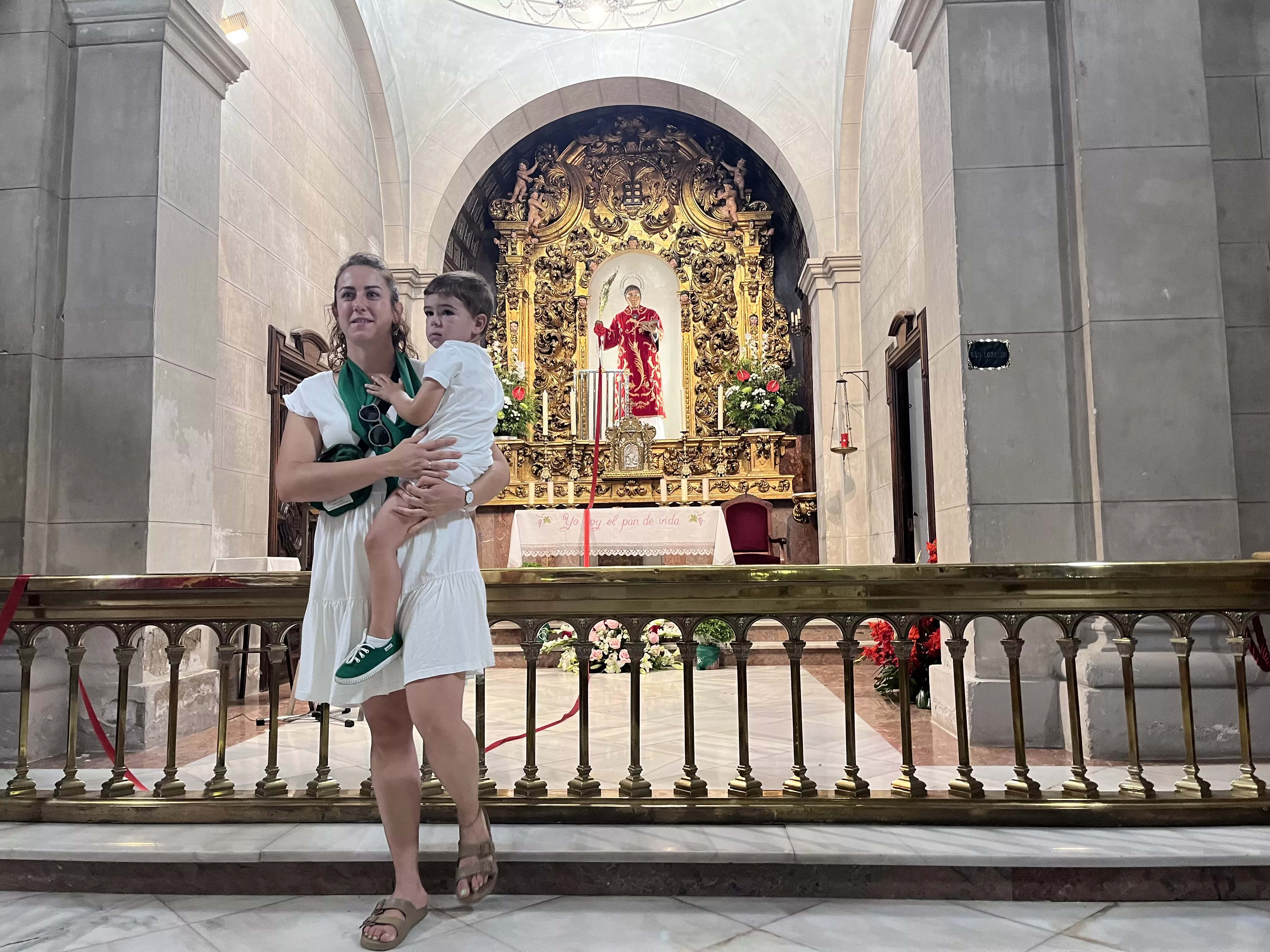 Presentación de niños y niñas a San Lorenzo. Foto: Mercedes Manterola