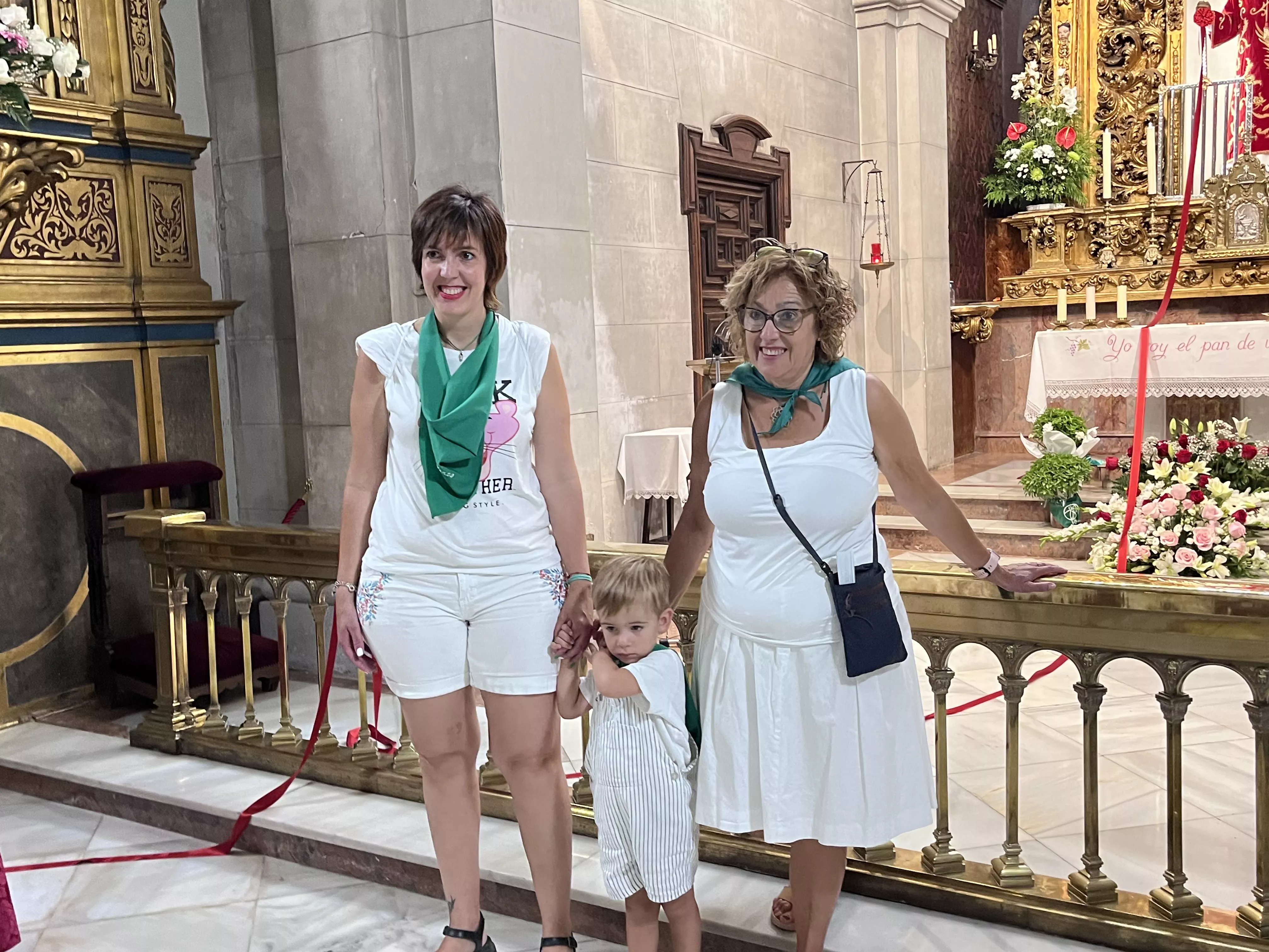 Presentación de niños y niñas a San Lorenzo. Foto: Mercedes Manterola