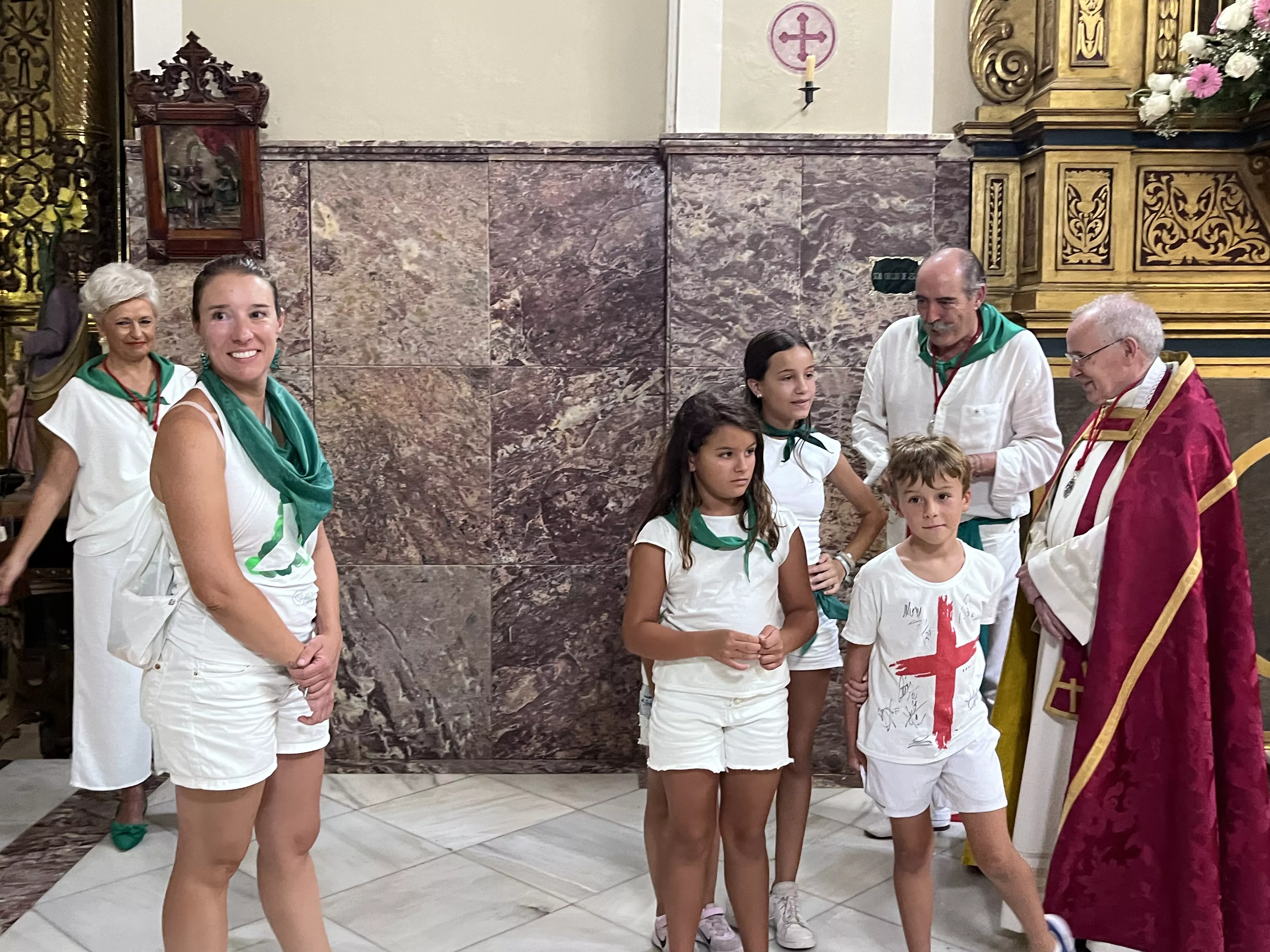Presentación de niños y niñas a San Lorenzo. Foto: Mercedes Manterola