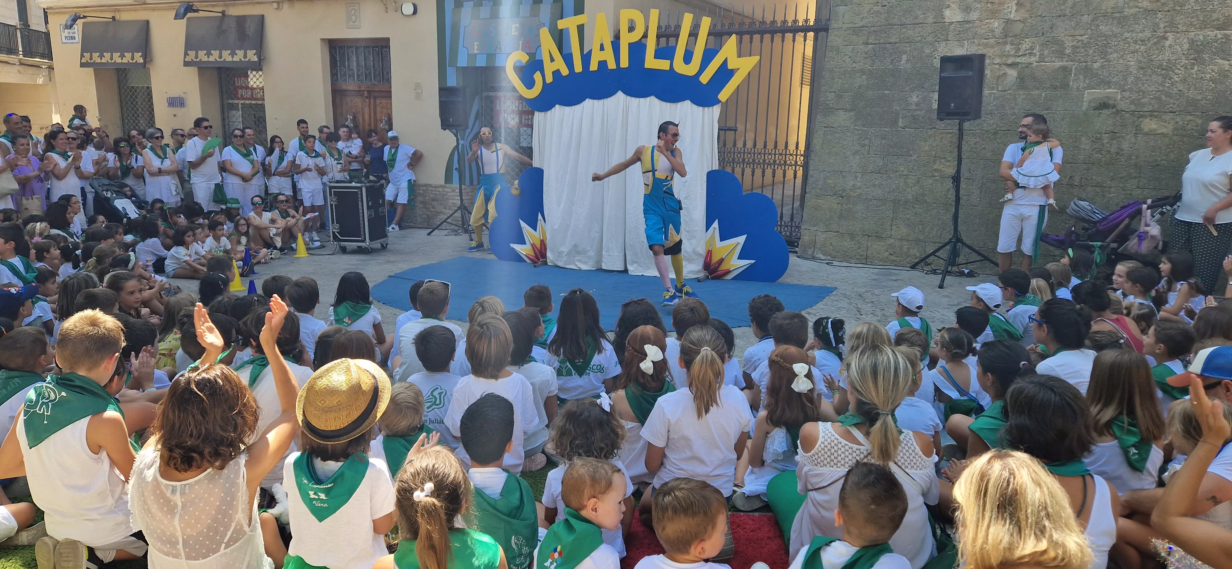 Circo La Raspa, en la plaza de San Pedro. Foto Myriam Martínez
