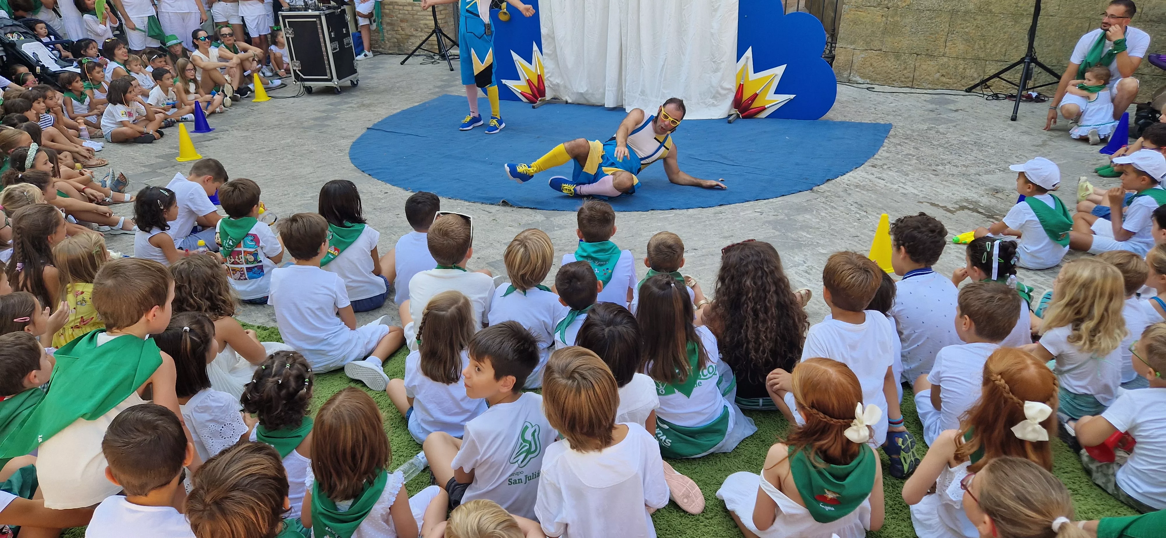 Circo La Raspa, en la plaza de San Pedro. Foto Myriam Martínez