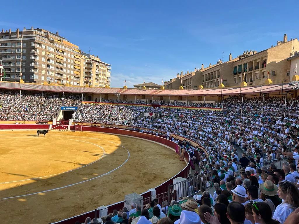 Plaza de Toros de Huesca. La Escuela Taurina Oscense sigue dando pasos: organiza un tentadero público con sus alumnos.