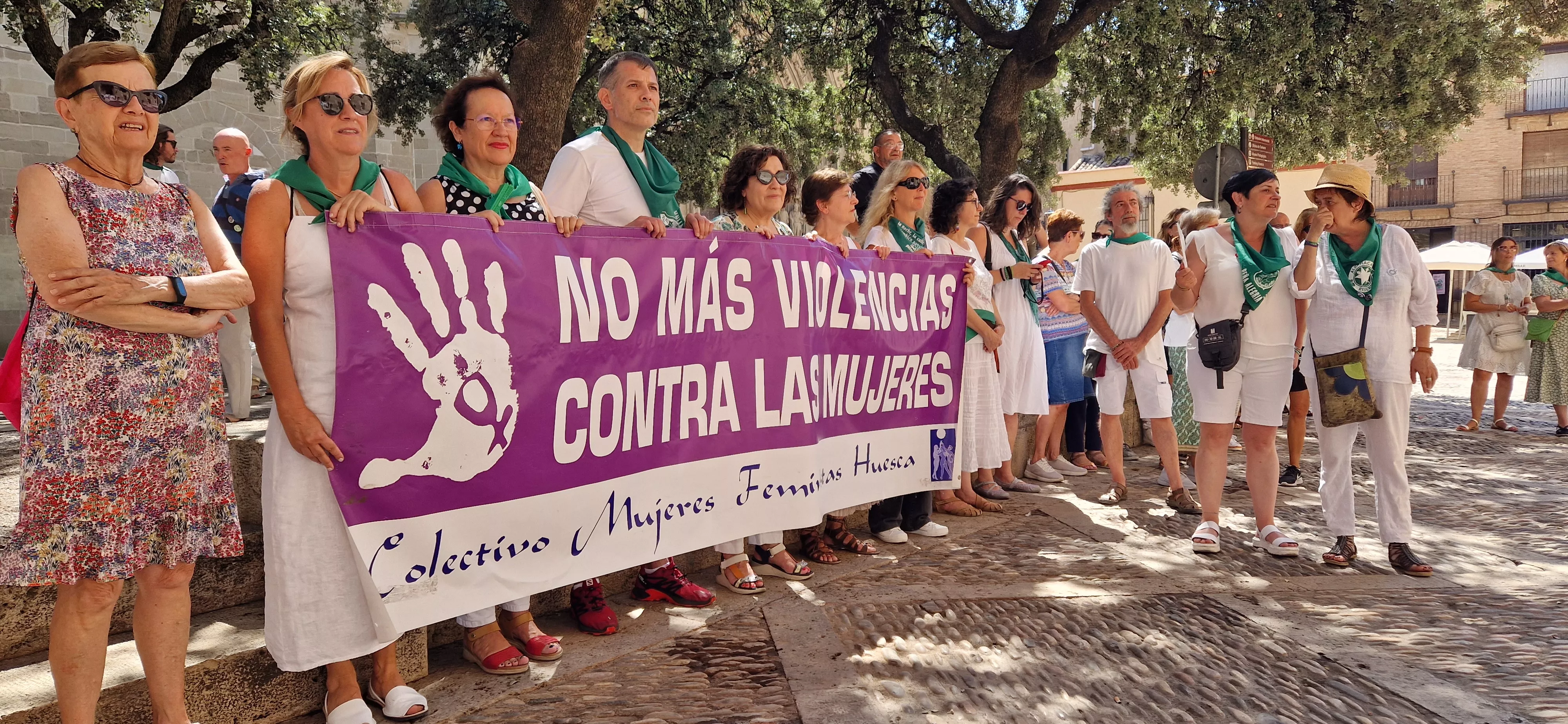 Minuto de repulsa por una nueva agresión sexual en San Lorenzo. Foto Myriam Martínez