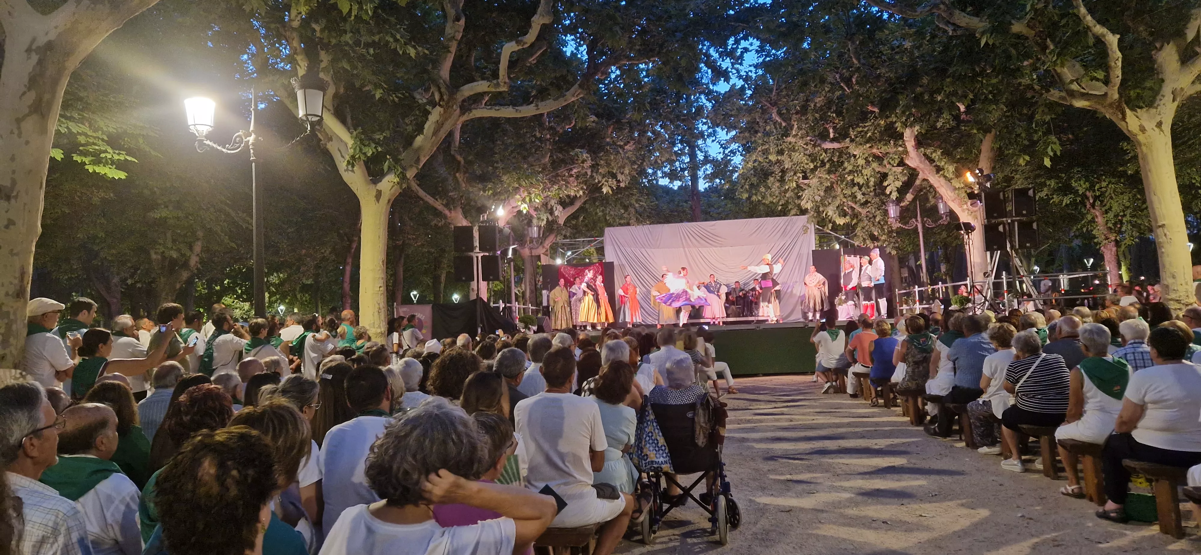 Actuación del grupo San Lorenzo. Foto Myriam Martínez