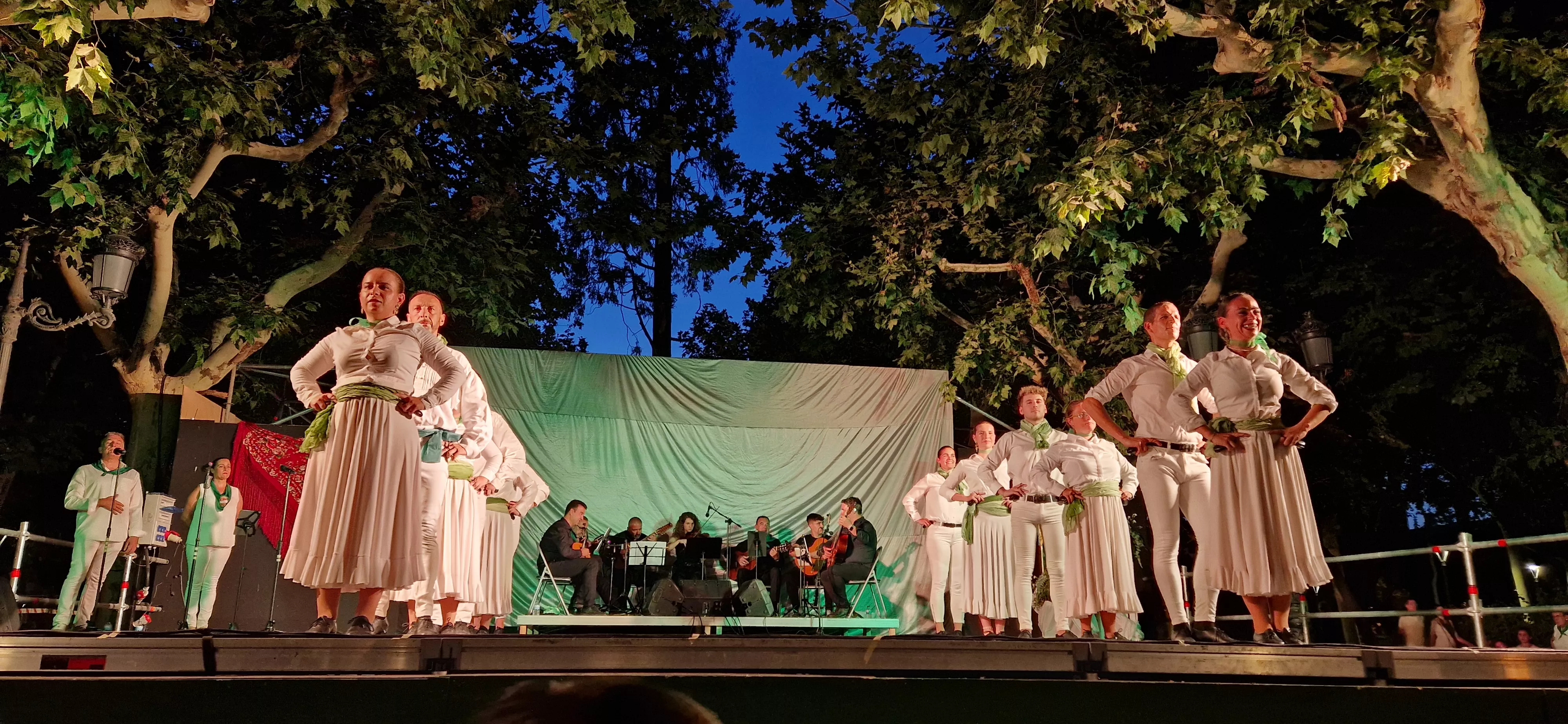 Actuación del grupo San Lorenzo. Foto Myriam Martínez