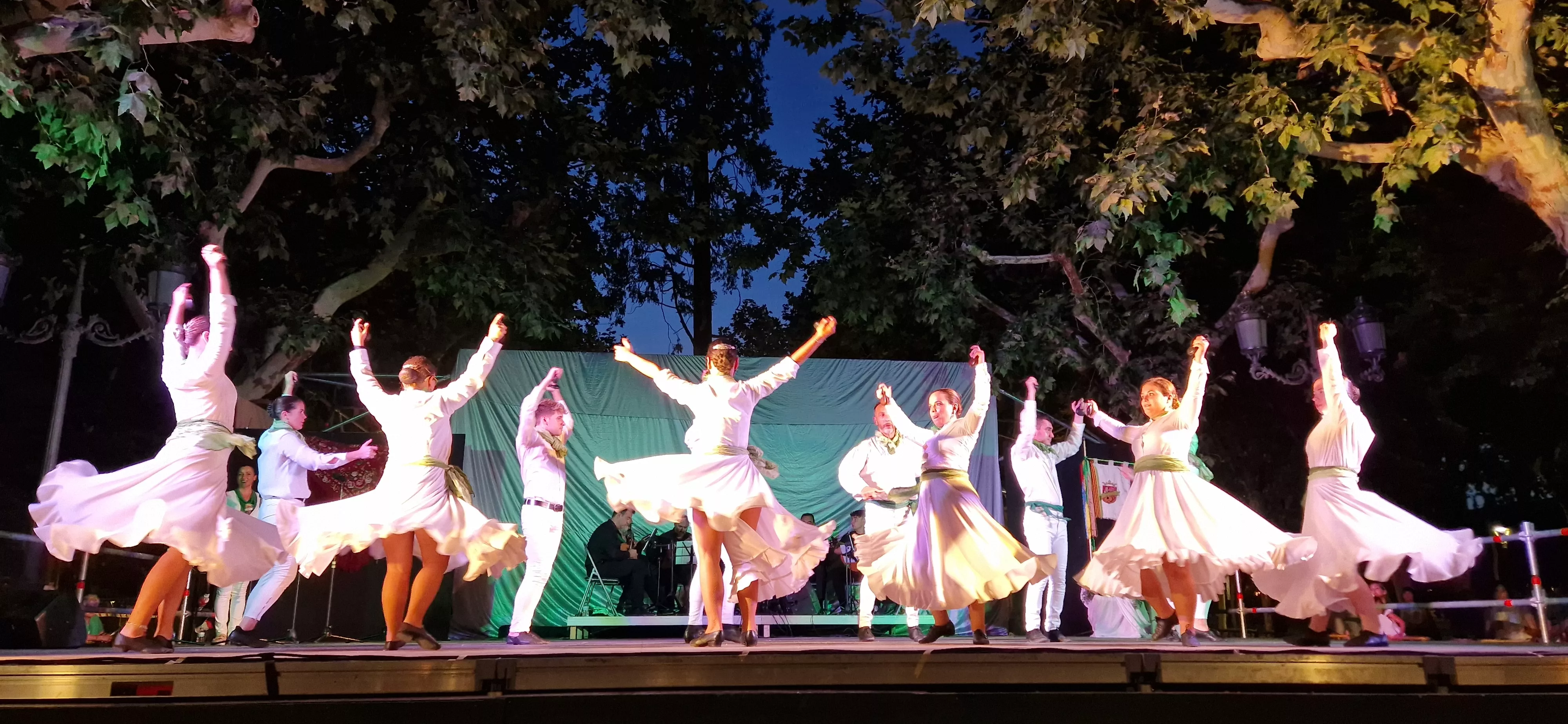 Actuación del grupo San Lorenzo. Foto Myriam Martínez