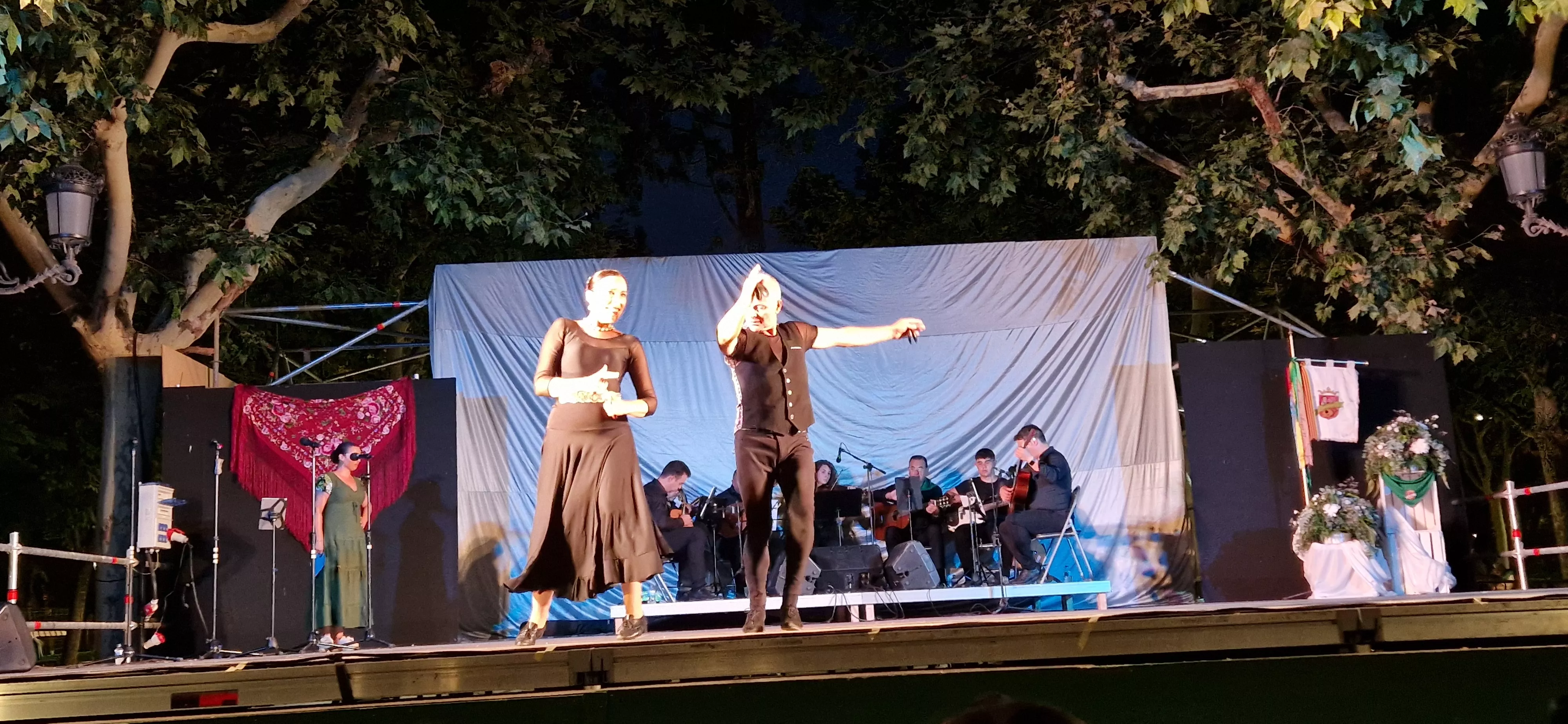 Actuación del grupo San Lorenzo. Foto Myriam Martínez