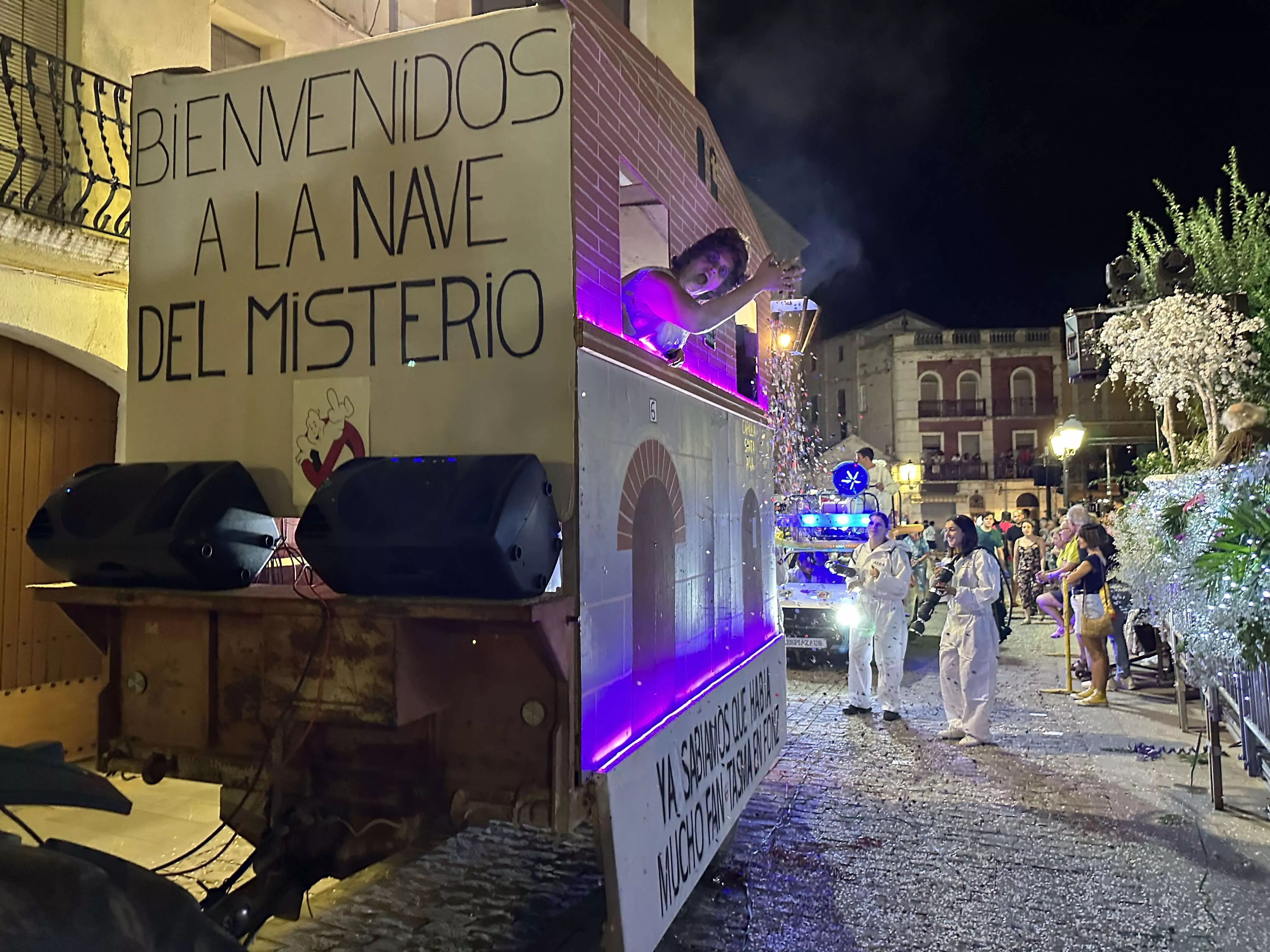 Carroza ganadora del concurso de las fiestas de Fonz.