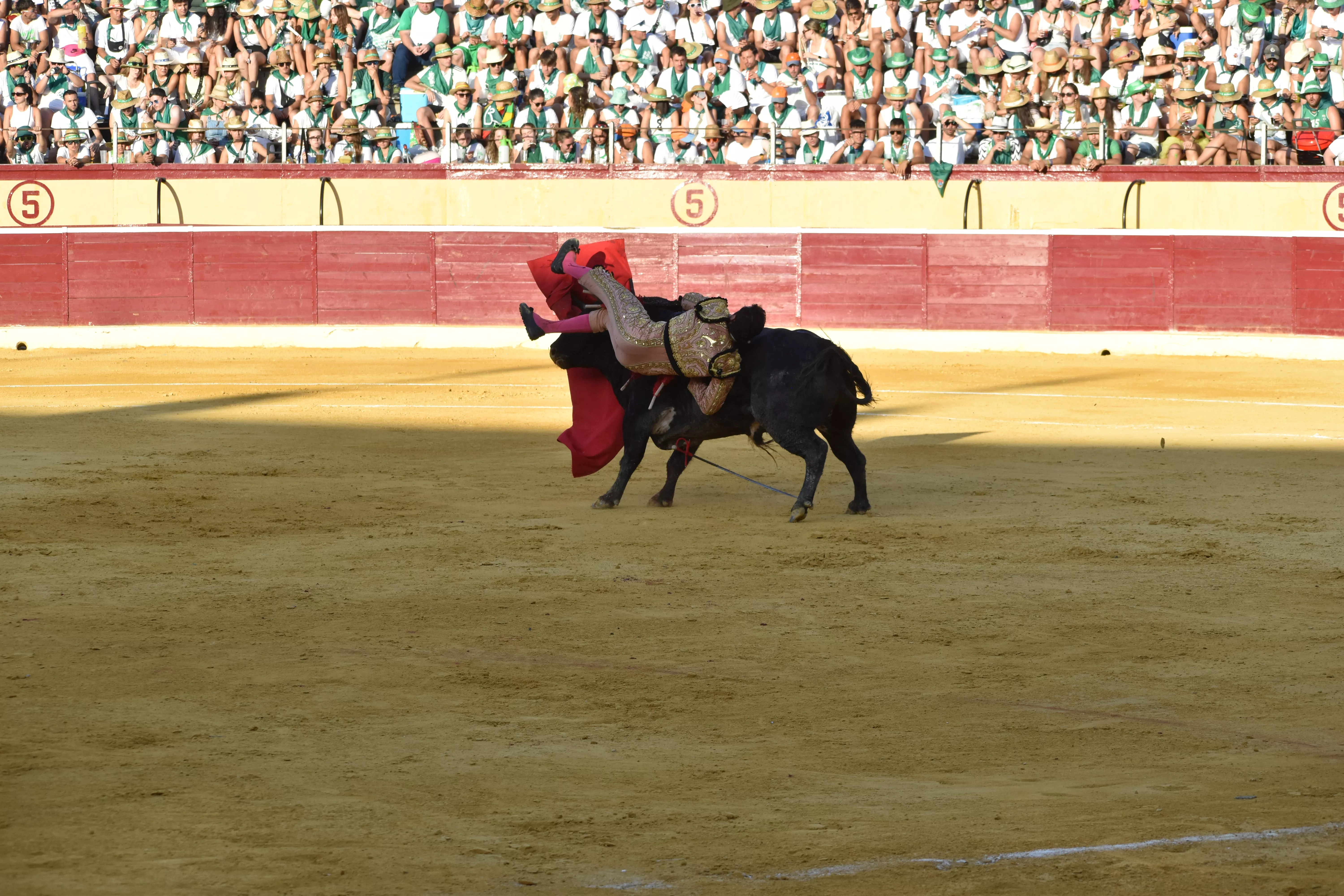 Tercera corrida de la Feria de La Albahaca 2023 de Huesca. Foto: Carlos Jalle