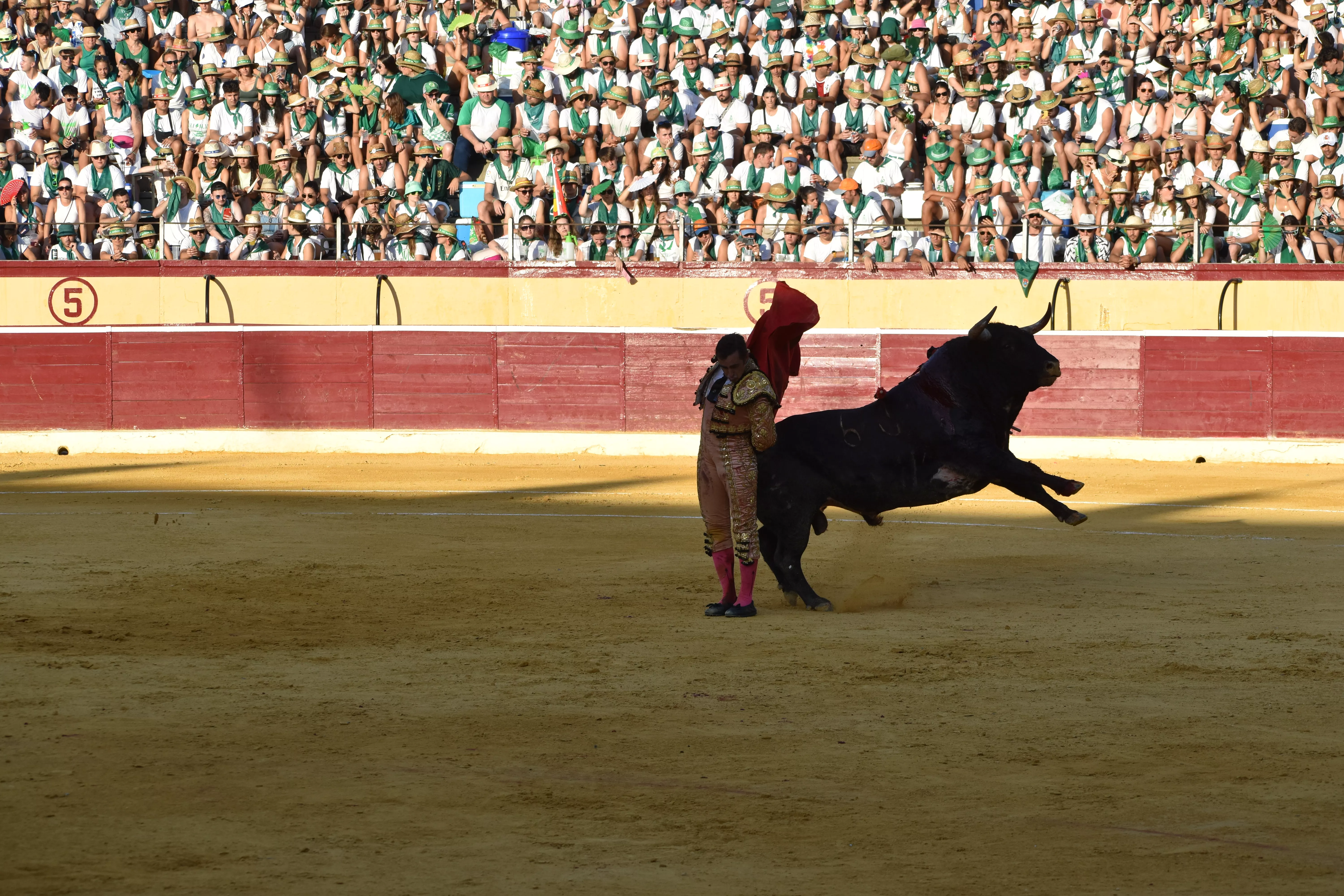 Tercera corrida de la Feria de La Albahaca 2023 de Huesca. Foto: Carlos Jalle