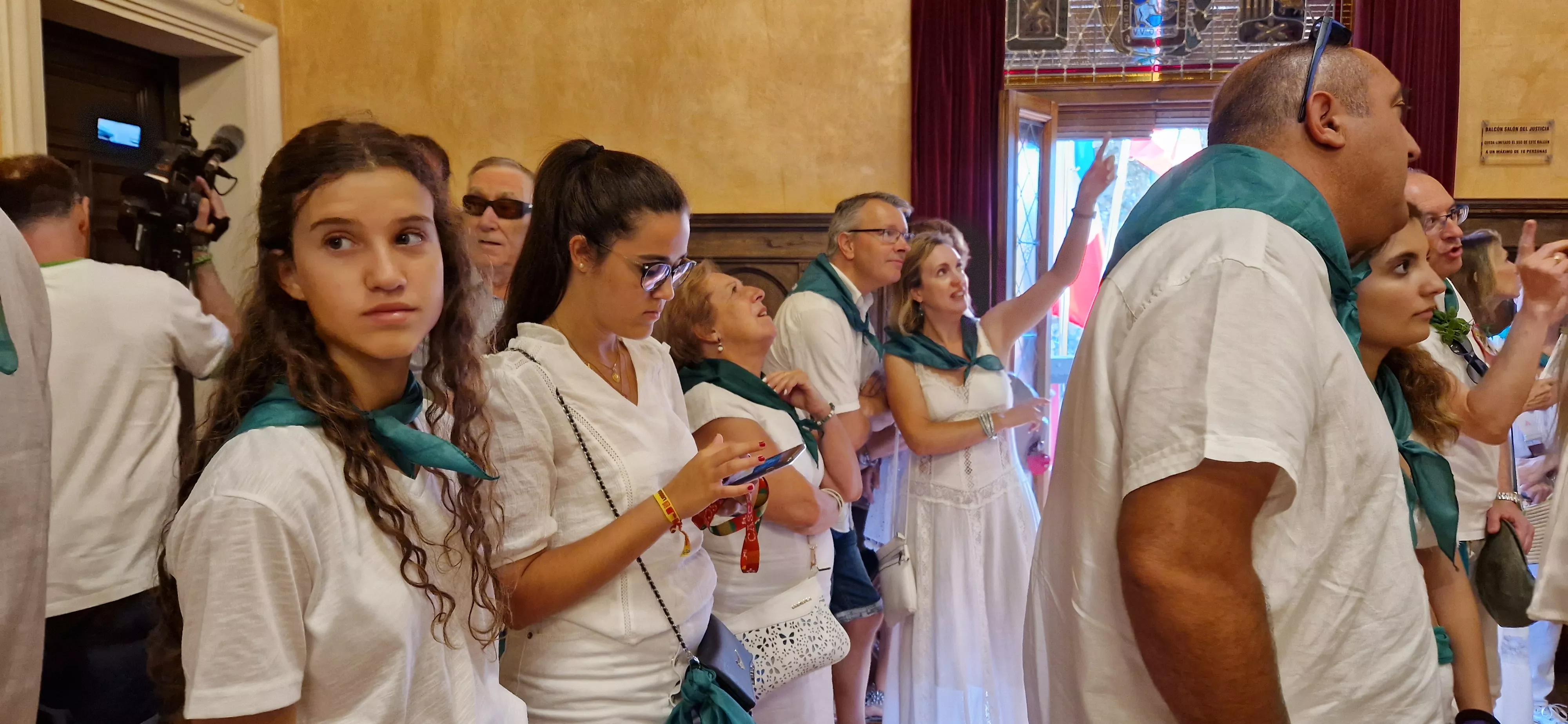 Homenaje a los oscenses que viven en el exterior. Foto Myriam Martínez