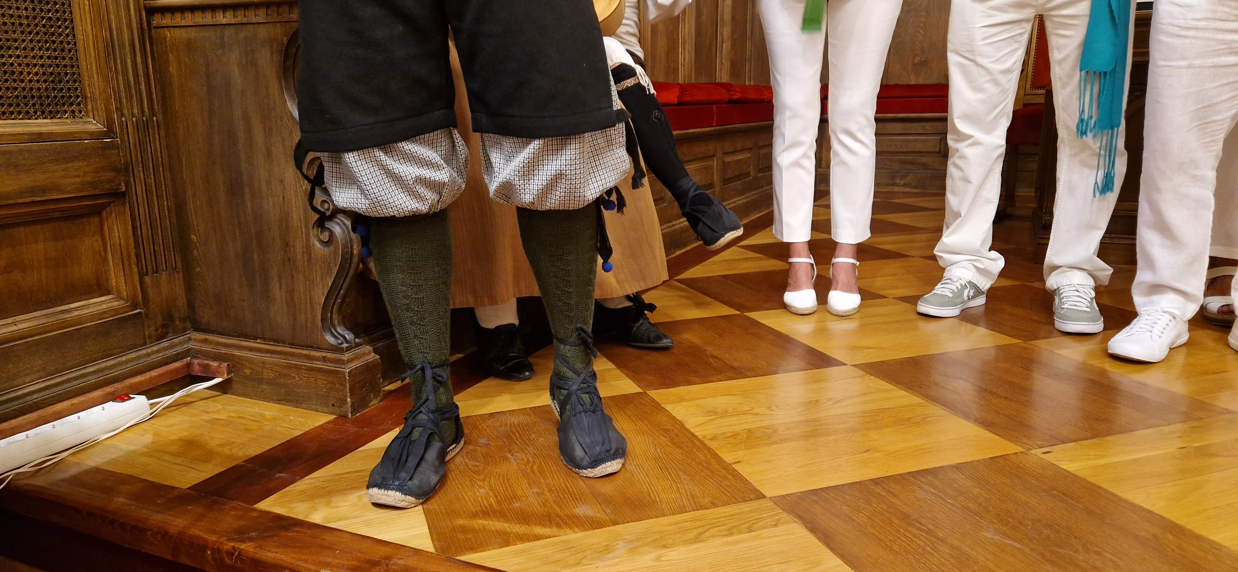 Homenaje a los oscenses que viven en el exterior. Foto Myriam Martínez