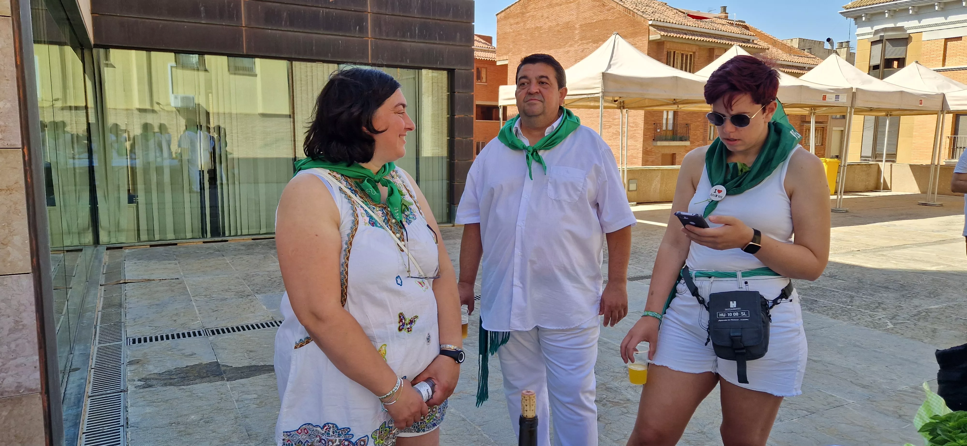 Homenaje a los oscenses que viven en el exterior. Foto Myriam Martínez