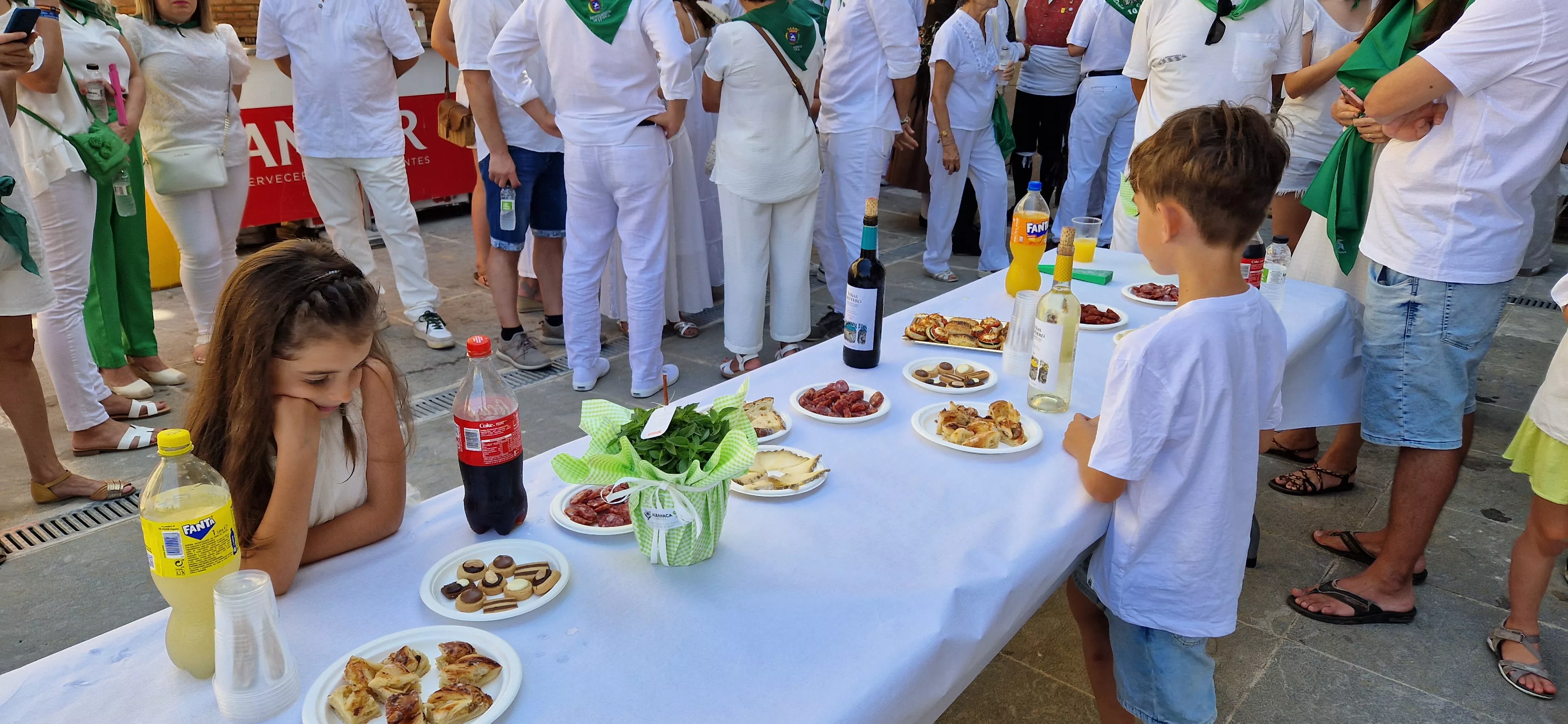 Homenaje a los oscenses que viven en el exterior. Foto Myriam Martínez