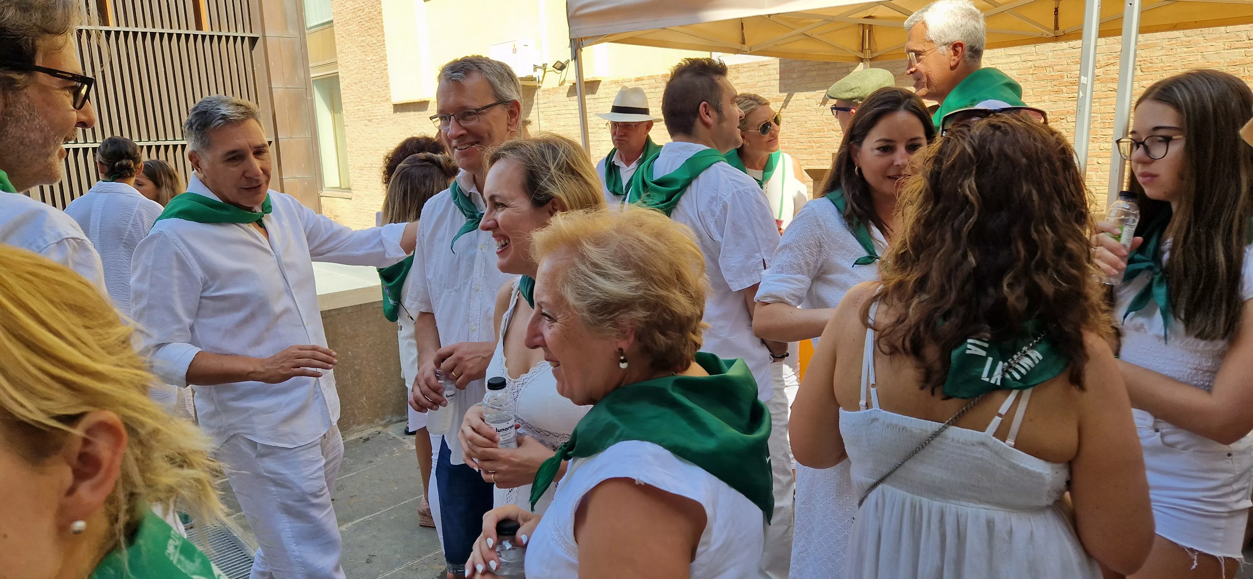 Homenaje a los oscenses que viven en el exterior. Foto Myriam Martínez