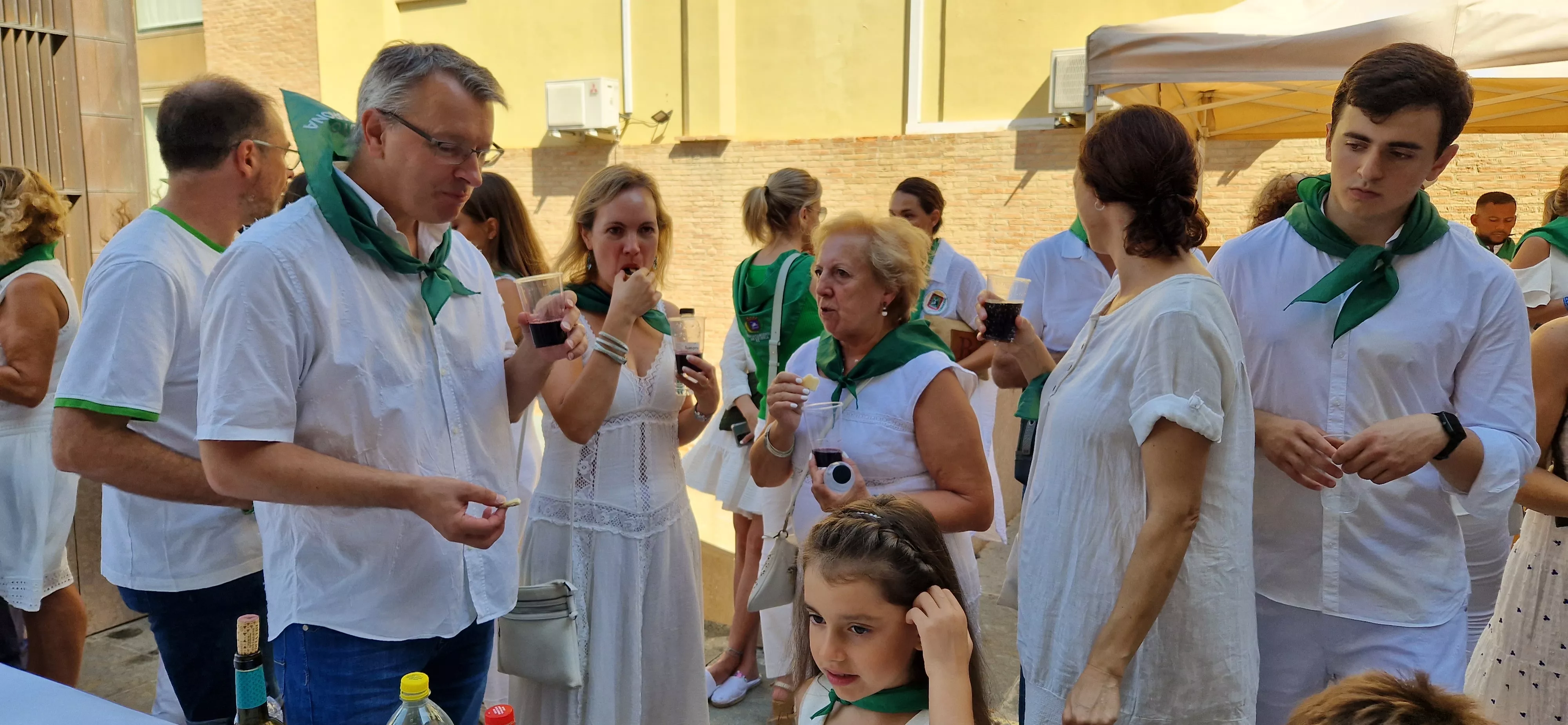 Homenaje a los oscenses que viven en el exterior. Foto Myriam Martínez