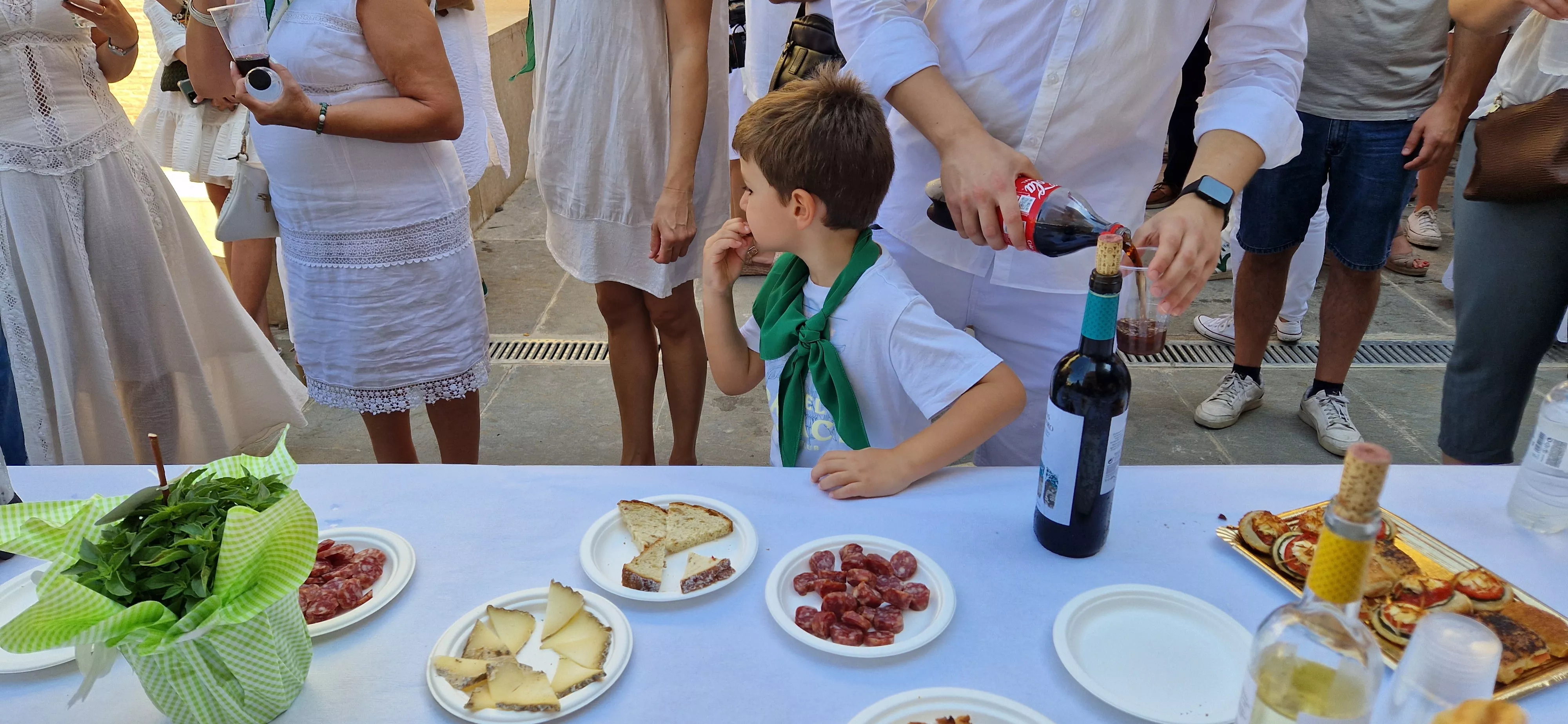 Homenaje a los oscenses que viven en el exterior. Foto Myriam Martínez