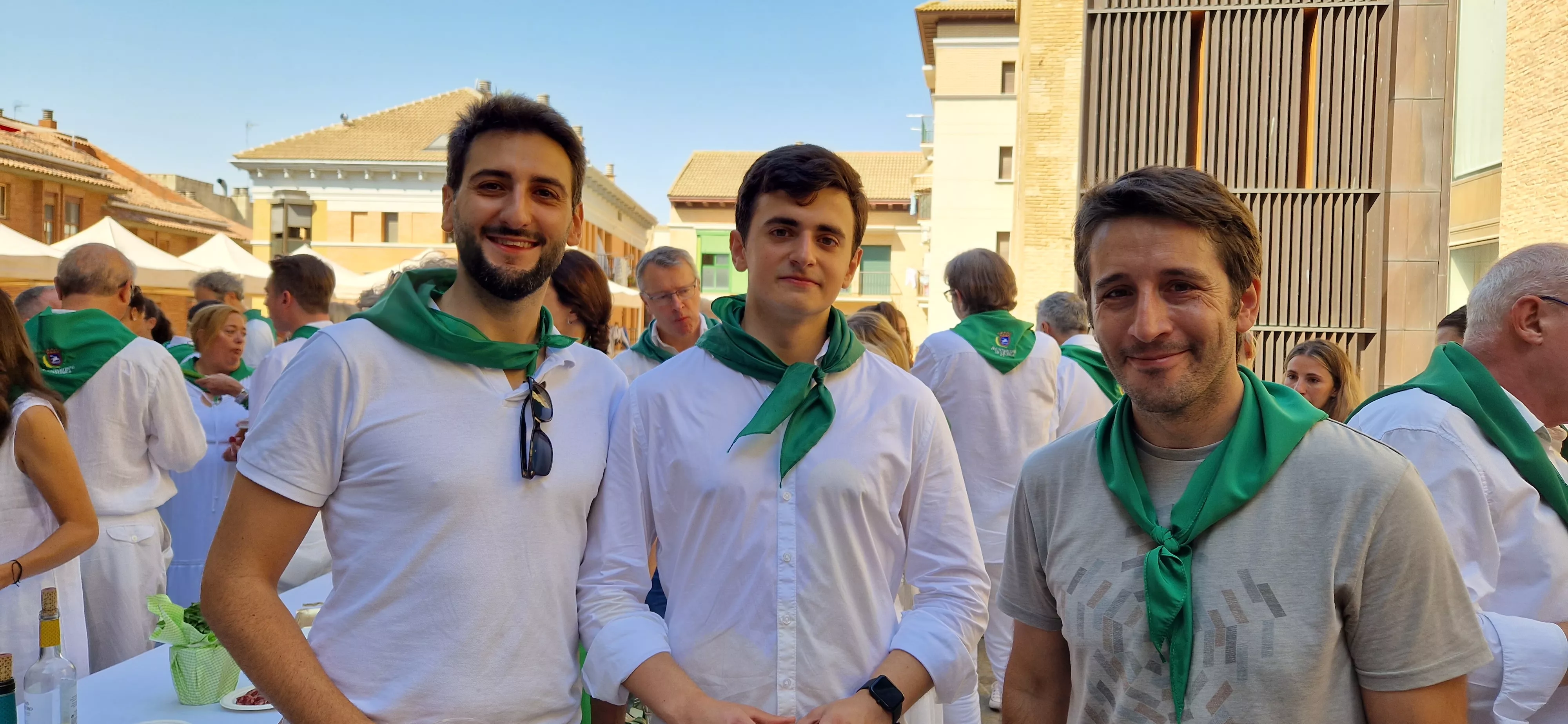 Homenaje a los oscenses que viven en el exterior. Foto Myriam Martínez