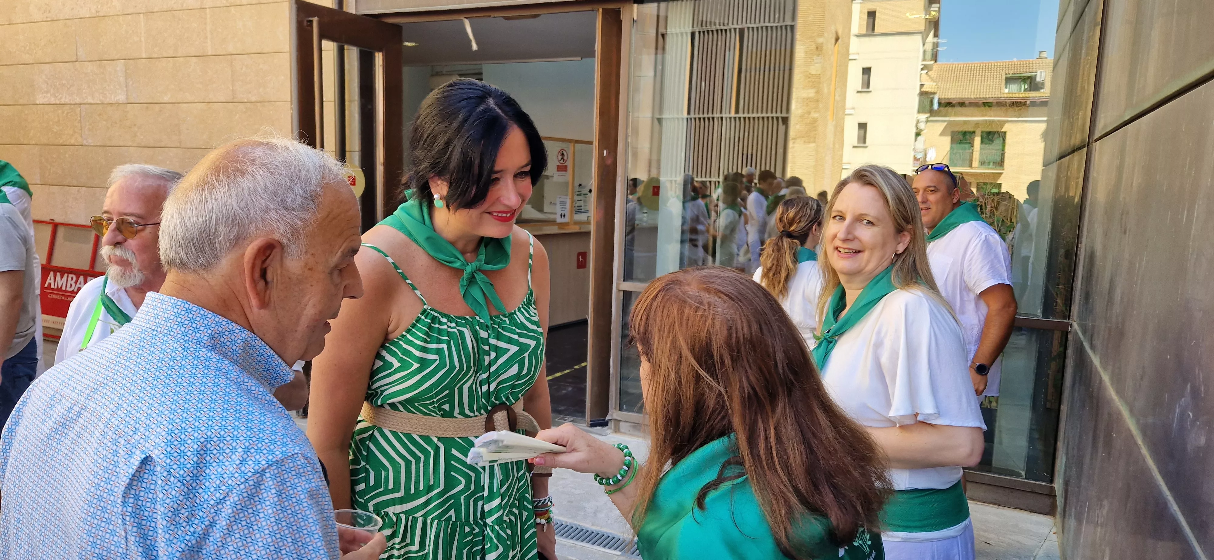 Homenaje a los oscenses que viven en el exterior. Foto Myriam Martínez