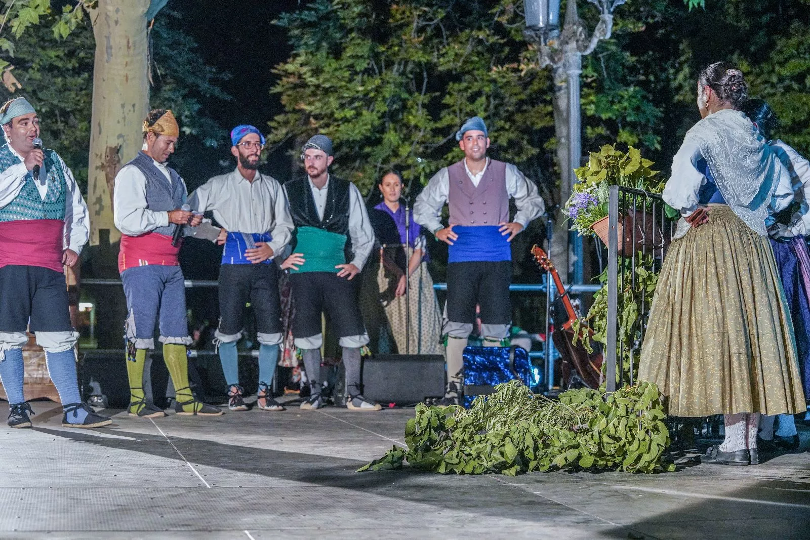 Actuación de la Agrupación Folklórica Santa Cecilia. Foto José Antonio Terrón
