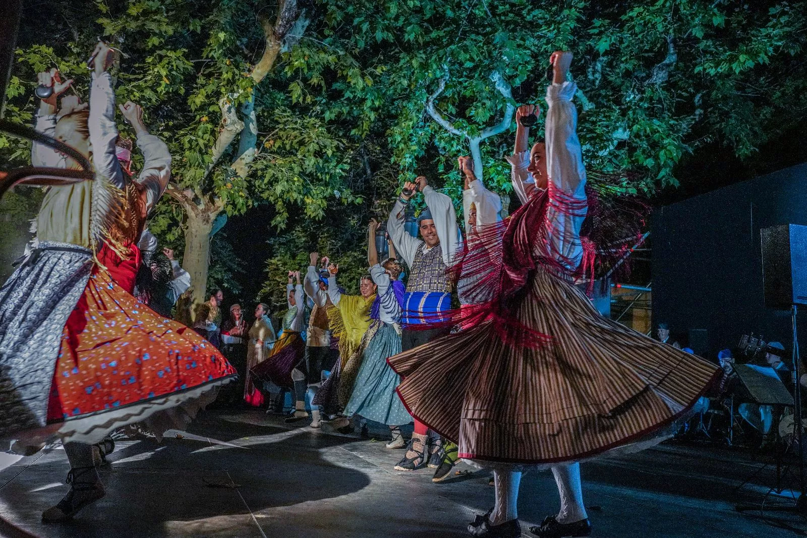 Actuación de la Agrupación Folklórica Santa Cecilia. Foto José Antonio Terrón