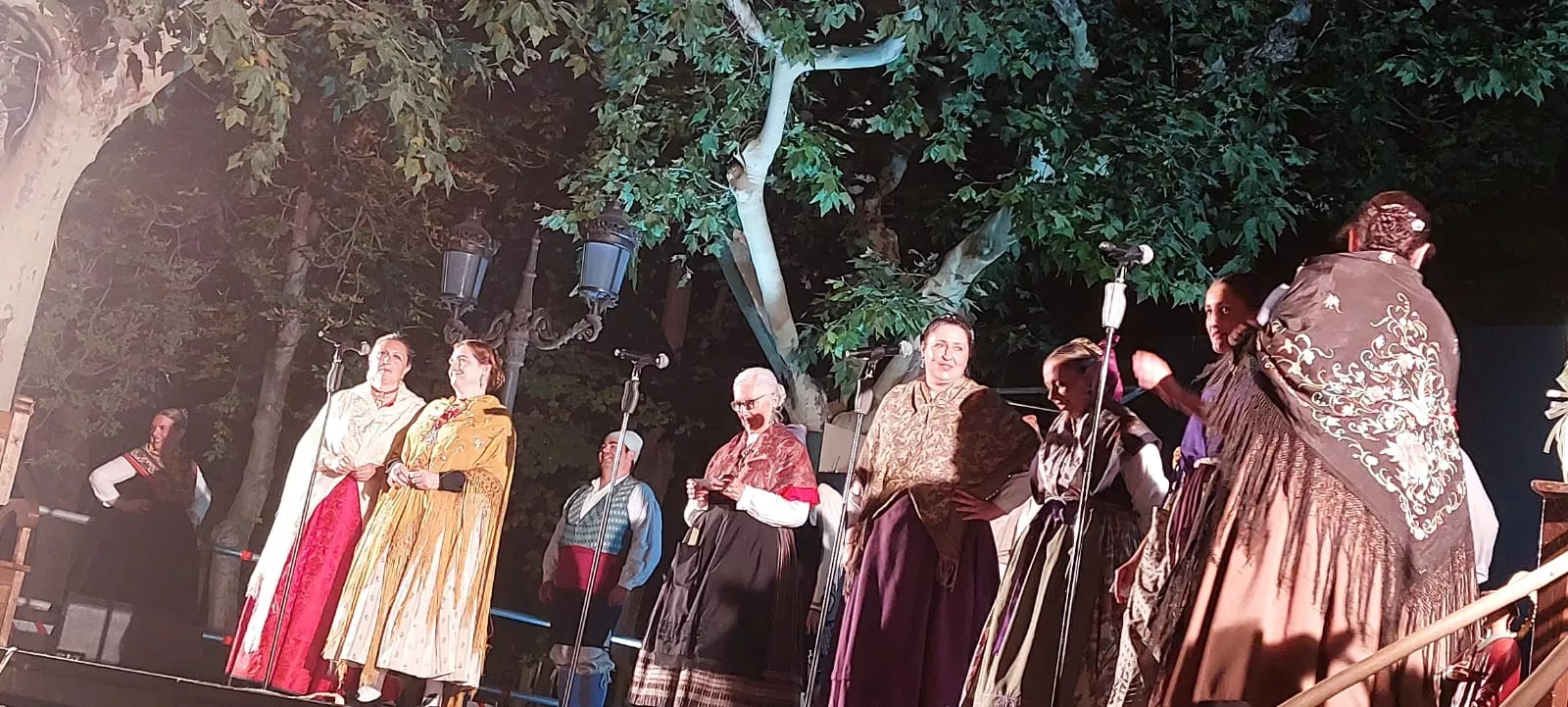 Actuación de la Agrupación Folklórica Santa Cecilia. Foto José Antonio Terrón