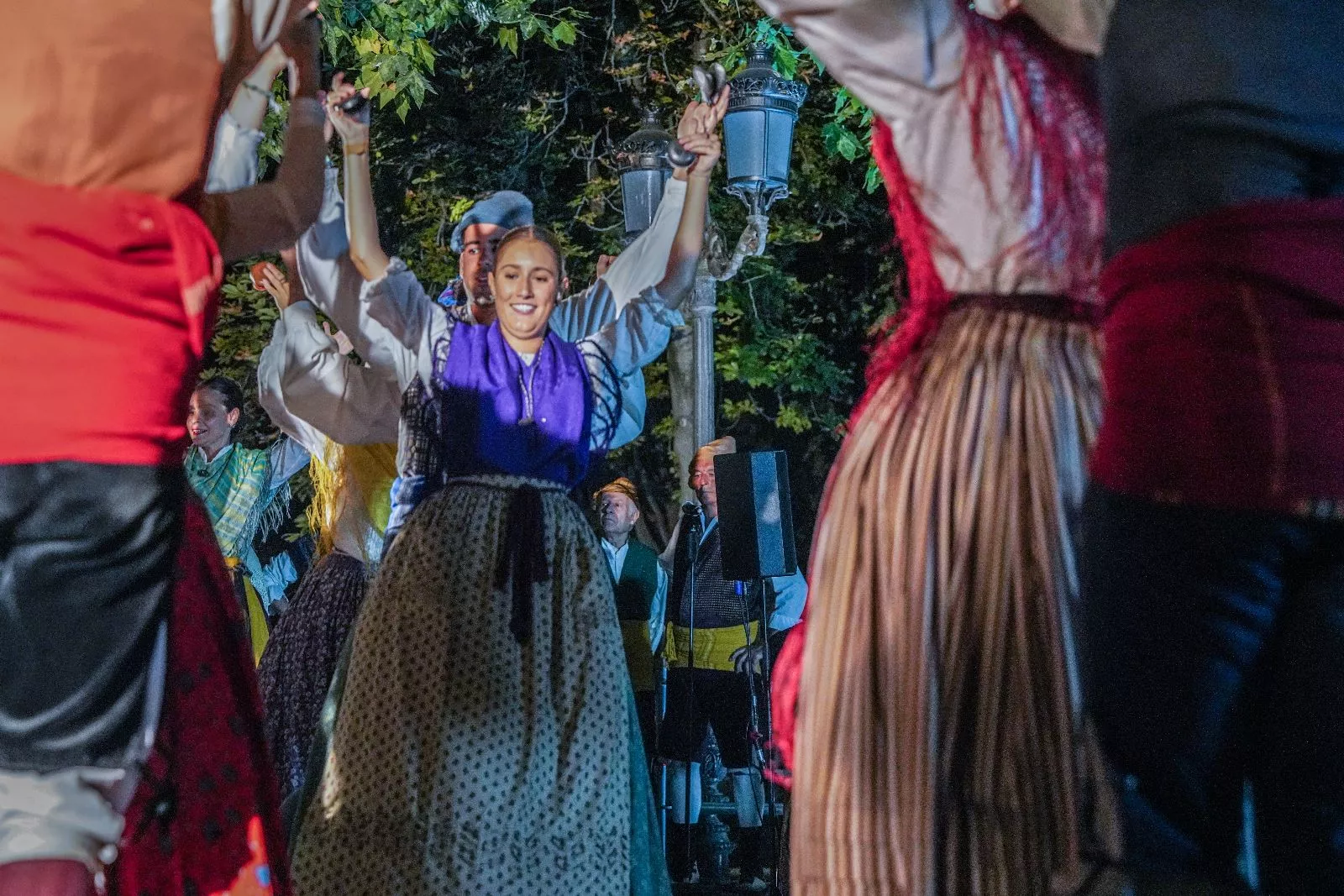 Actuación de la Agrupación Folklórica Santa Cecilia. Foto José Antonio Terrón